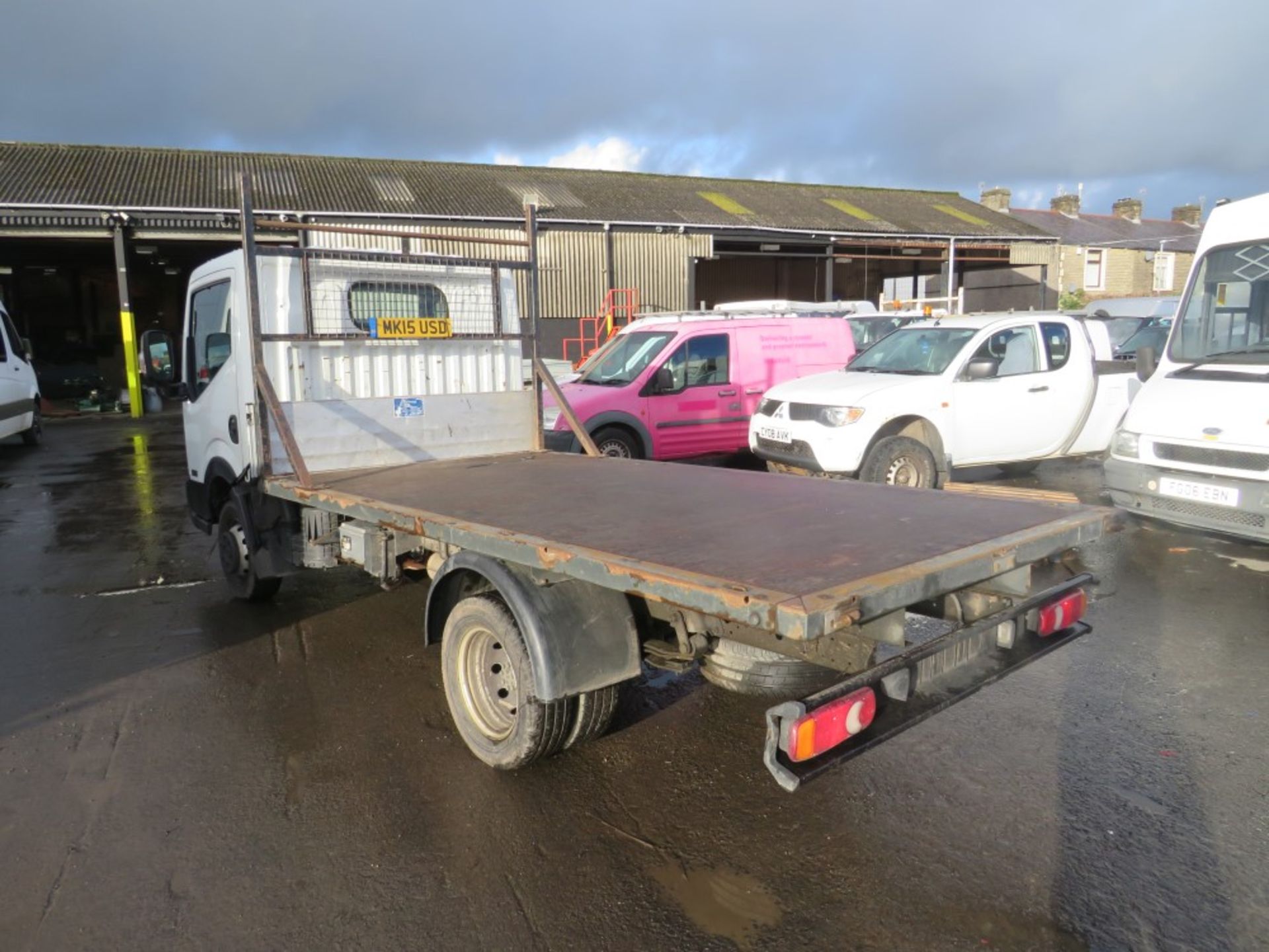 15 reg NISSAN NT400 CABSTAR 35.14 MWB, 1ST REG 03/15, TEST 06/21, 150026M WARRANTED, V5 HERE, 1 - Image 3 of 5