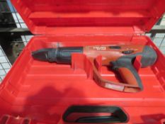 HILTI DX460 CARTRIDGE HAMMER GUN (DIRECT HIRE CO) [+ VAT]