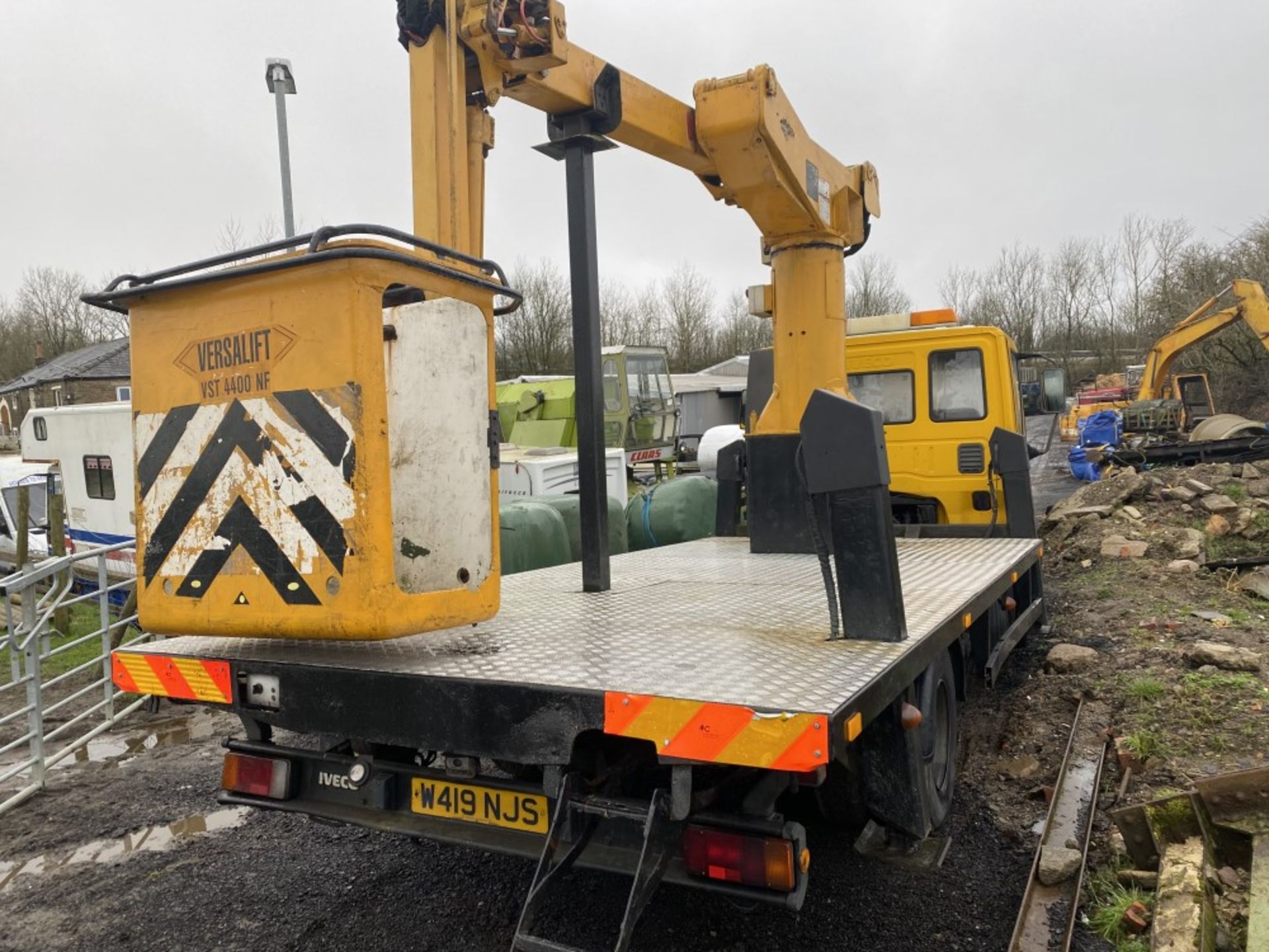 W reg FORD IVECO CHERRY PICKER (LOCATION BLACKBURN) DOCS & KEYS UNKNOWN [+ VAT] - Image 3 of 6