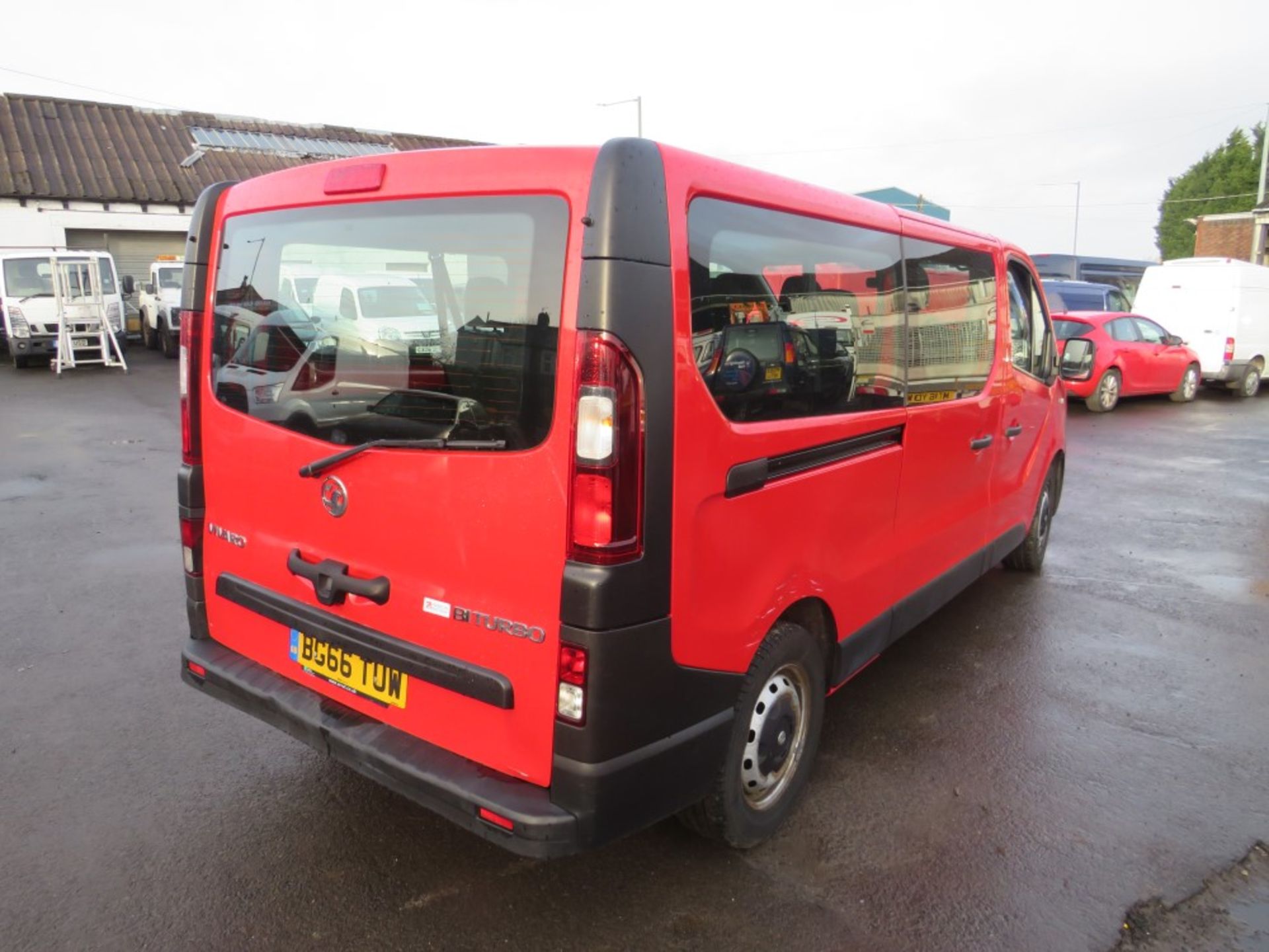 66 reg VAUXHALL VIVARO COMBI CDTI S/S, 1ST REG 10/16, 124144M, V5 HERE, 1 OWNER FROM NEW [+ VAT] - Image 4 of 7