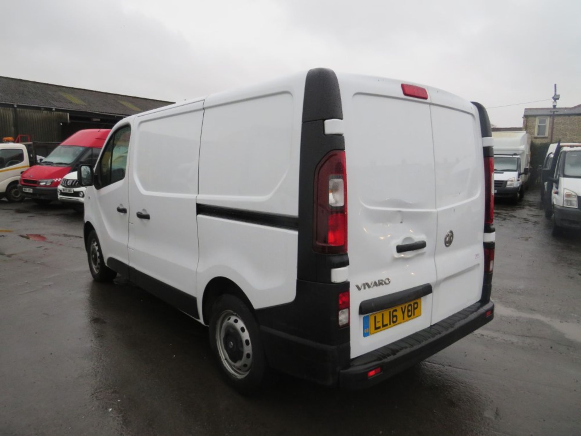 16 reg VAUXHALL VIVARO 2700 CDTI, 1ST REG 04/16, TEST 10/21, 95568M WARRANTED, V5 HERE, 1 FORMER - Image 3 of 6