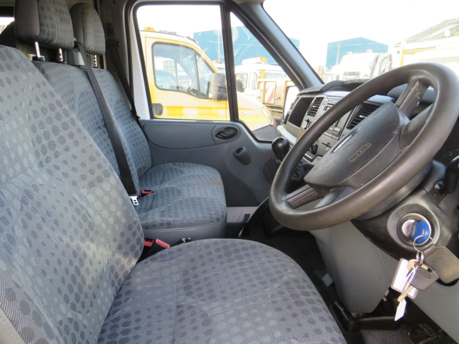 14 reg FORD TRANSIT 350 125 LWB JUMBO 9 SEAT CREW VAN, 1ST REG 03/14, TEST 12/21, 168917M WARRANTED, - Image 7 of 8