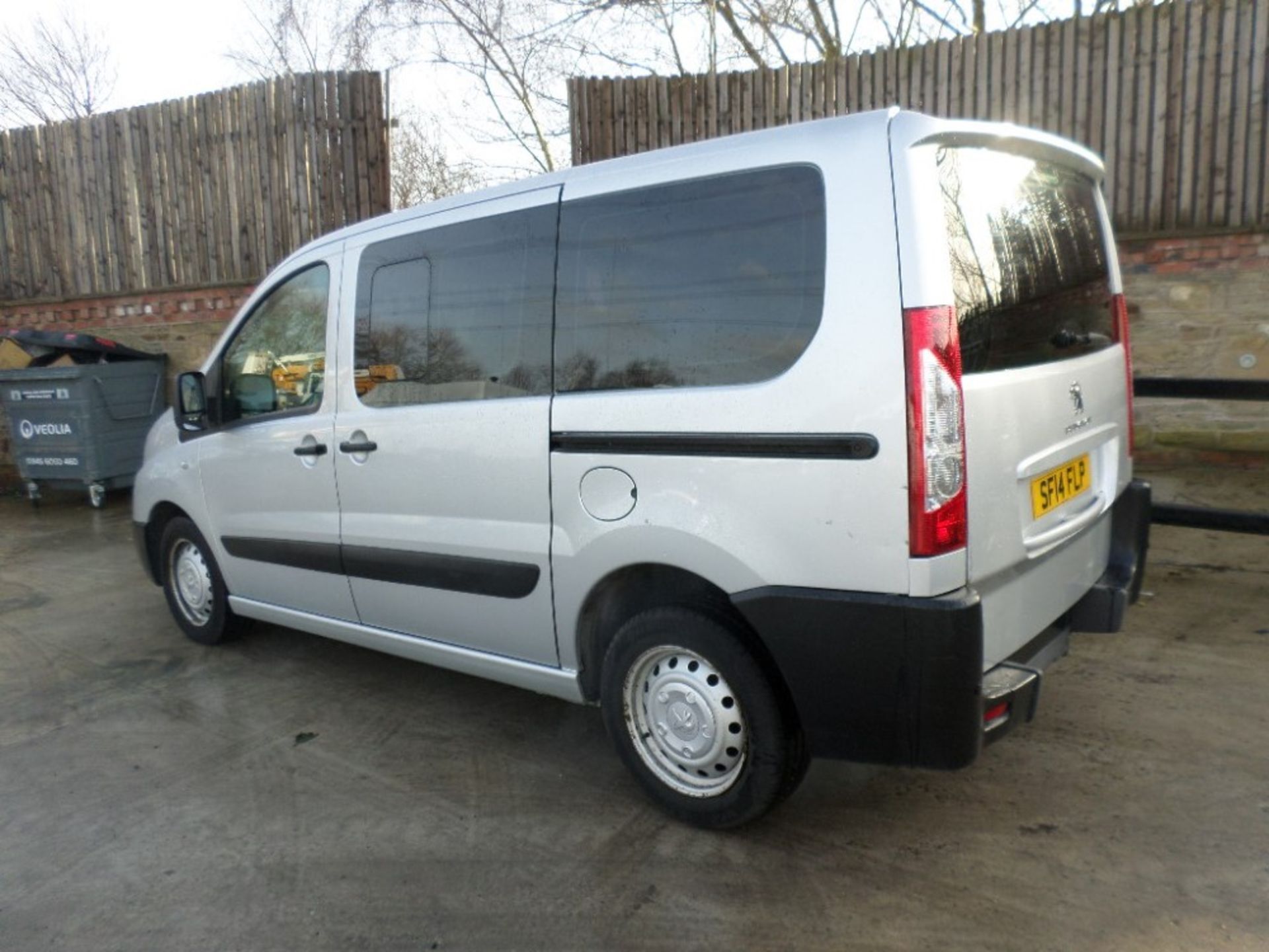 14 reg PEUGEOT EXPERT INDEPENDANCE HDI MOBILITY VEHICLE (LOCATION SHEFFIELD) 1ST REG 08/14, [+ VAT] - Image 3 of 9