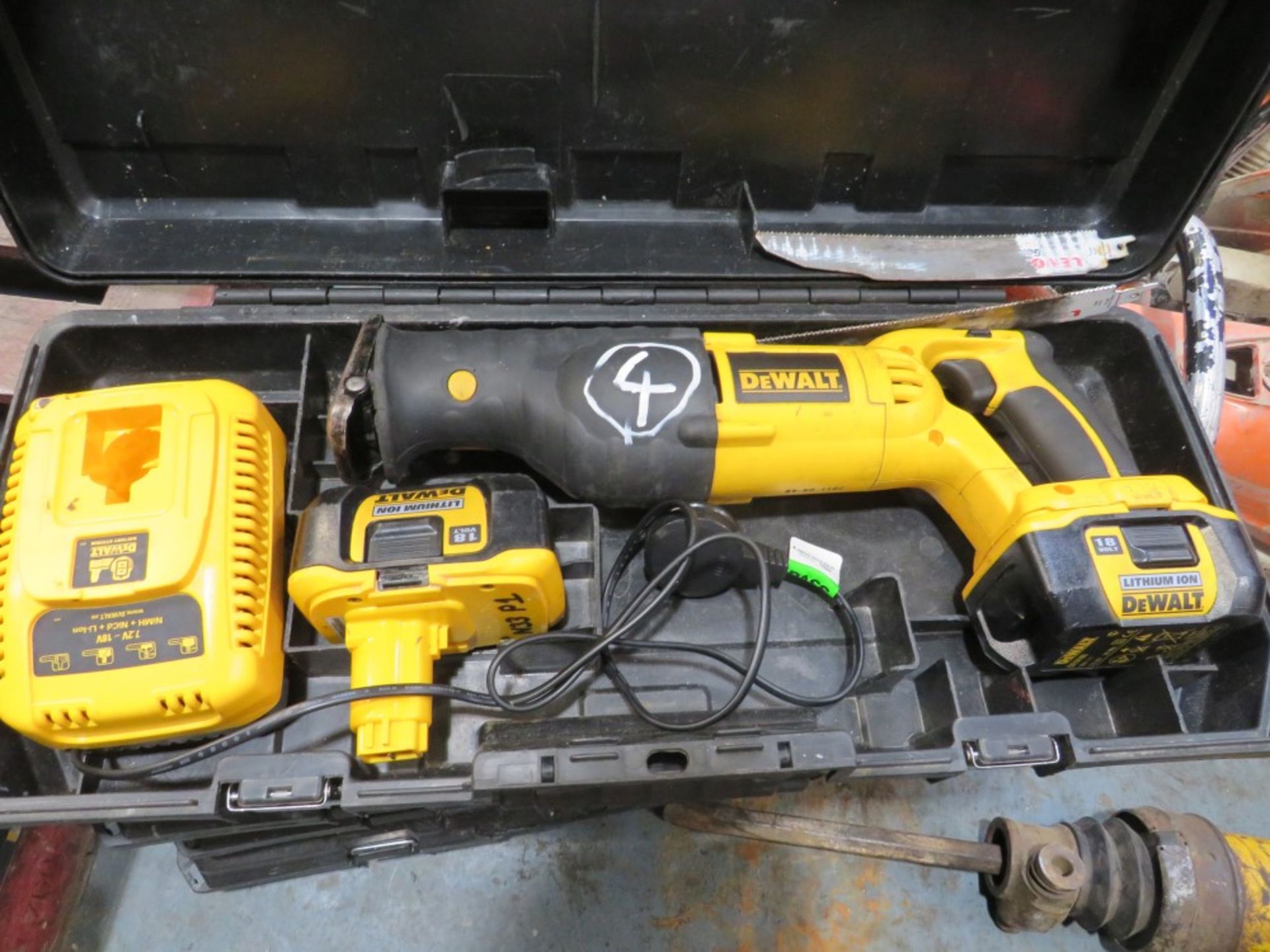 DEWALT RECIP SAW - COMPLETE (DIRECT LANCS FIRE & RESCUE) [+ VAT]