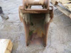 12" BUCKET (J) (DIRECT GAP) [+ VAT]