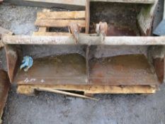 4FT DITCHING BUCKET (4) (DIRECT GAP) [+ VAT]