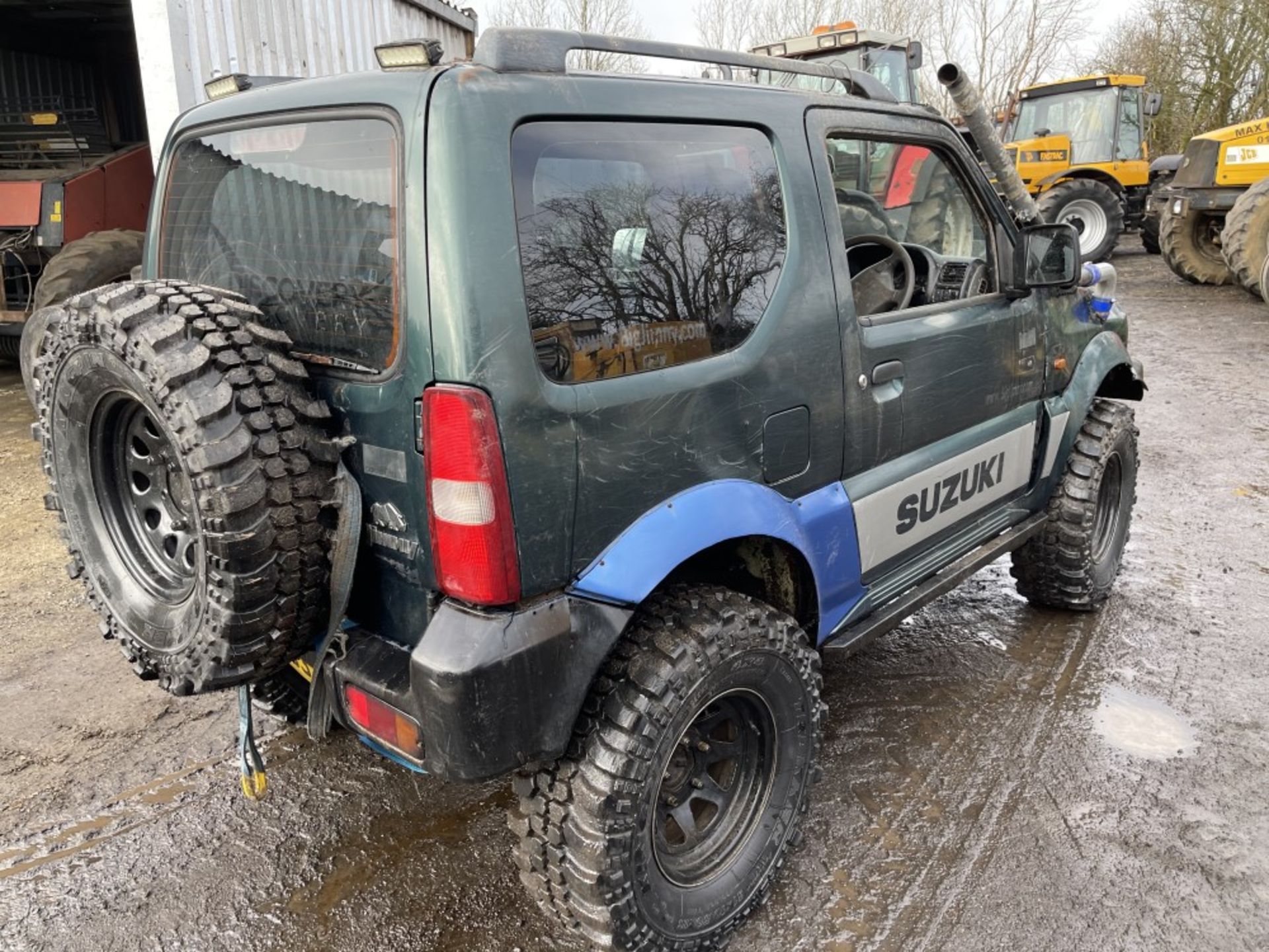 V reg SUZUKI JIMNY JLX (LOCATION BLACKBURN) 1ST REG 01/00, TEST 11/20, 102457M, V5 (RING FOR - Image 3 of 6