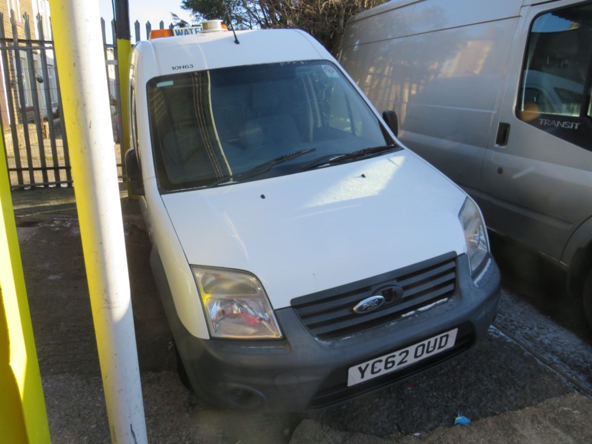 62 reg FORD TRANSIT CONNECT 90 T230 (DIRECT UNITED UTILITIES WATER) (NON RUNNER) 1ST REG 10/12, TEST