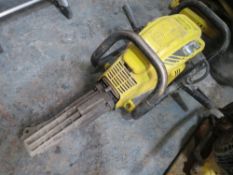 2 STROKE ATLAS BREAKER (DIRECT HIRE CO) [+ VAT]