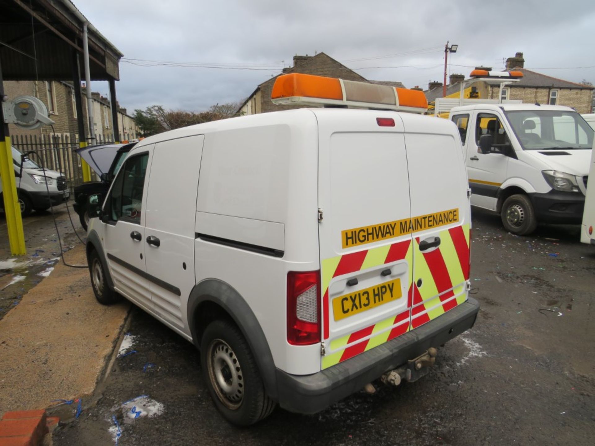 13 reg FORD TRANSIT CONNECT T200 (NON RUNNER) (DIRECT COUNCIL) 1ST REG 03/13, V5 HERE [+ VAT] - Image 3 of 6