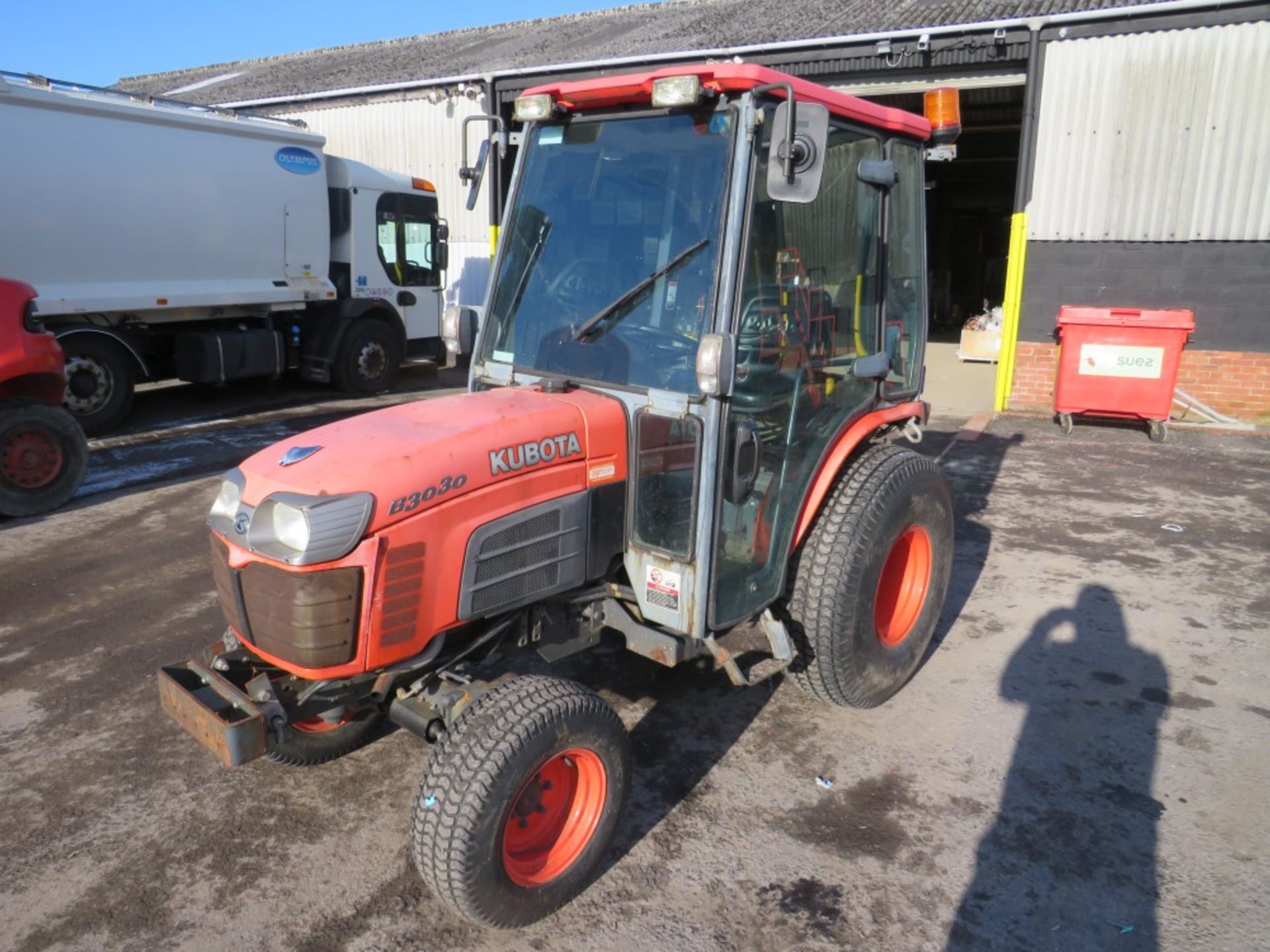 10 reg KUBOTA B3030 MINI TRACTOR (DIRECT COUNCIL) 1ST REG 05/10, 552 HOURS, V5 HERE, 1 OWNER FROM - Image 2 of 7