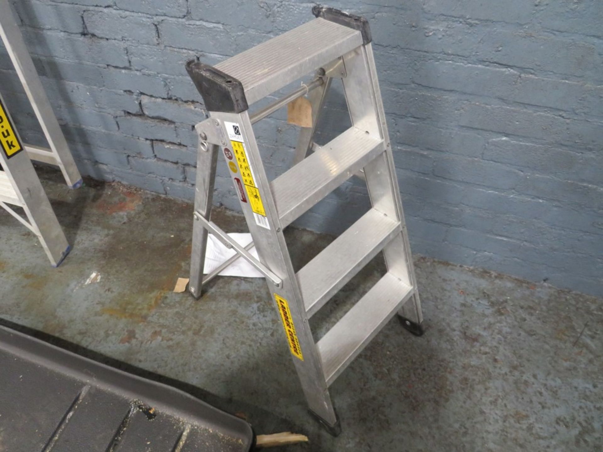 4 STEP LADDER (DIRECT LANCS FIRE & RESCUE) [+ VAT]