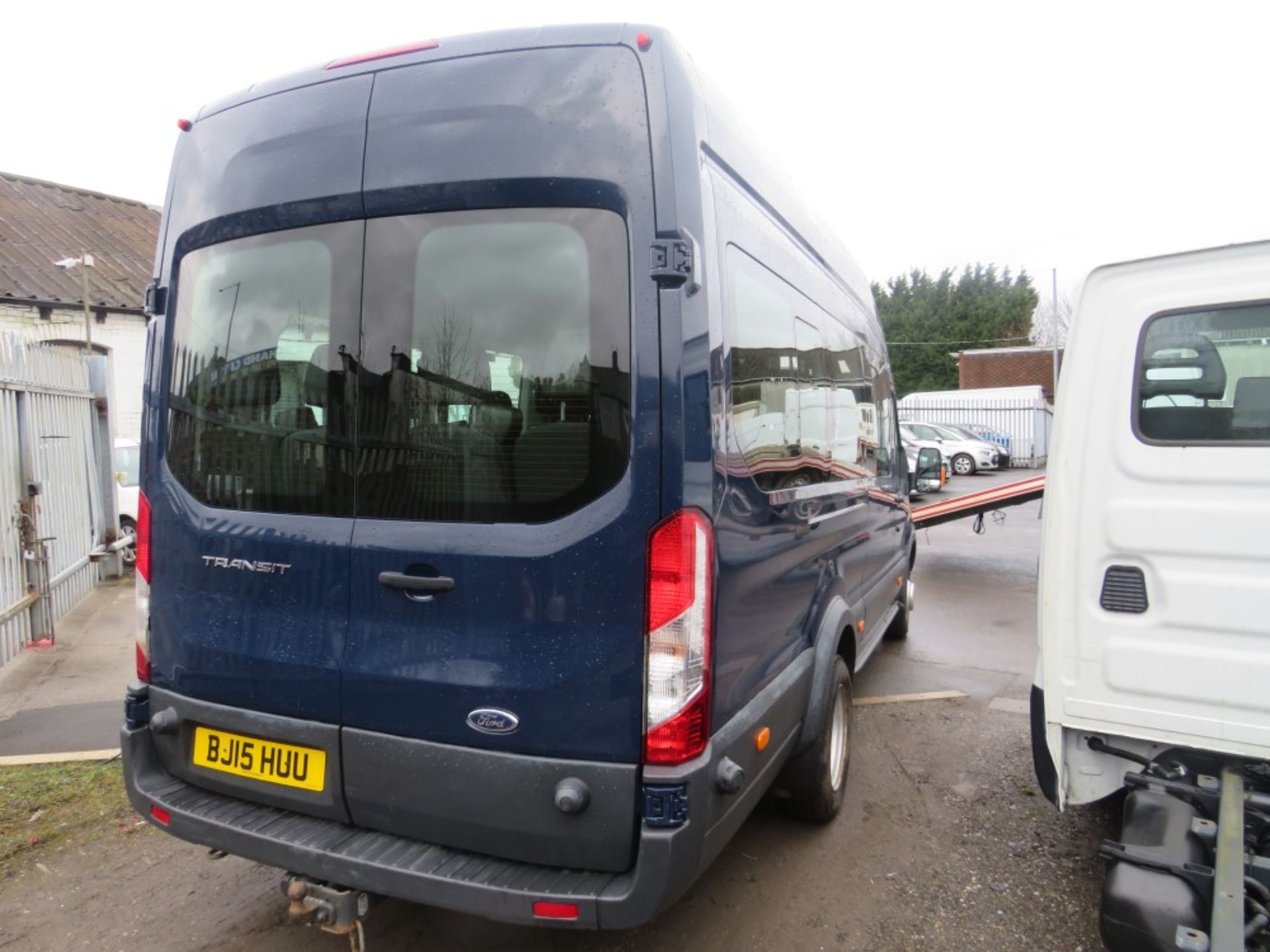 15 reg FORD TRANSIT 460 ECONETIC TECH MINIBUS, 1ST REG 06/15, 28056M, V5 HERE, 1 OWNER FROM NEW [+ - Image 4 of 8