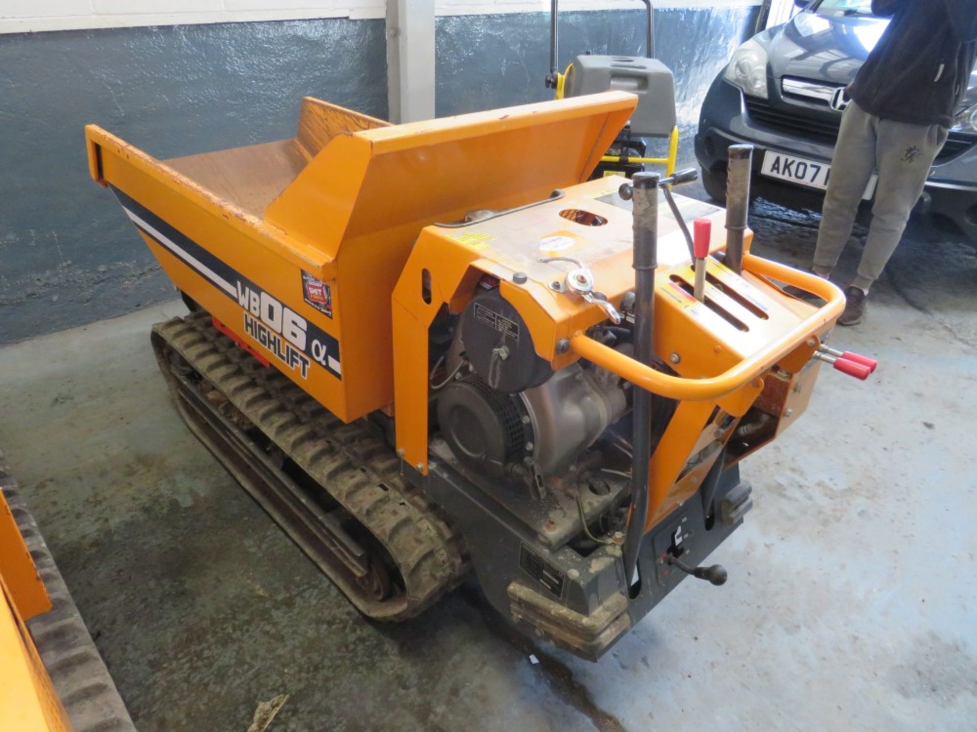 2018 WB06 HIGHLIFT 700KG TRACKED DUMPER, 31 HOURS [+ VAT] - Image 2 of 3