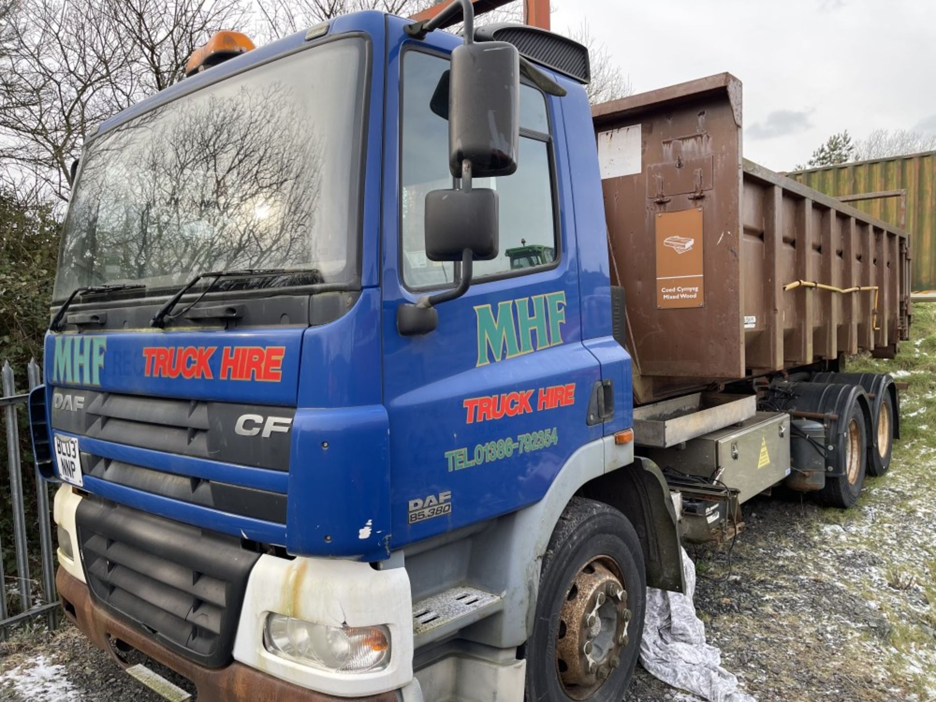 03 reg DAF CF 85.380 6 WHEEL HOOKLIFT WAGON (DIRECT COUNCIL) (LOCATION ANGLESEY) 1ST REG 08/03, SKIP