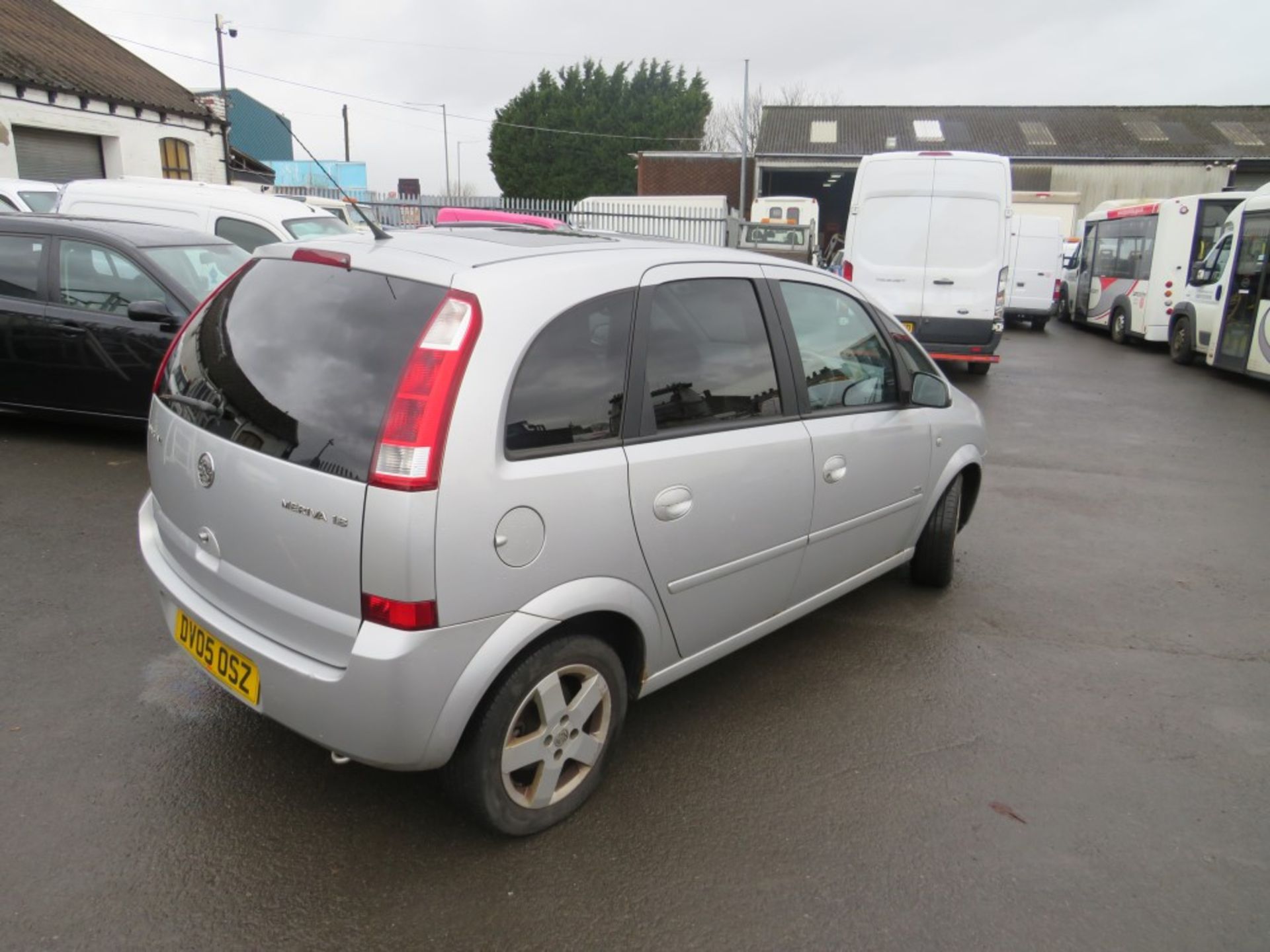 05 reg VAUXHALL MERIVA DESIGN 16V, 1ST REG 05/05, TEST 10/21, 131820M, V5 HERE, 3 FORMER KEEPERS [NO - Image 4 of 6