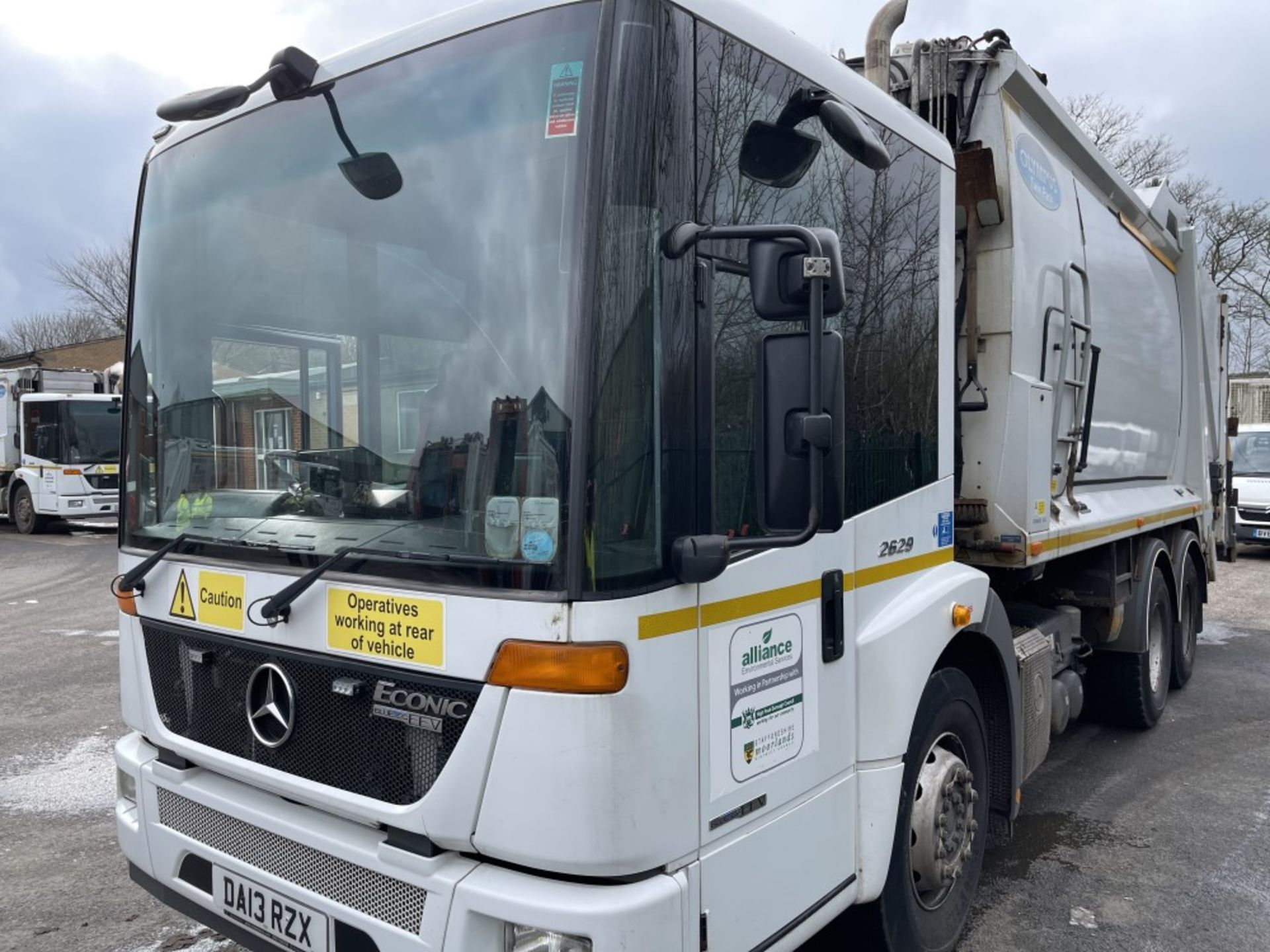 13 reg MERCEDES ECONIC 6 X 4 REFUSE WAGON (DIRECT COUNCIL) (LOCATION LEEK) 1ST REG 07/13, TEST 06/