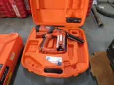 2ND FIX FINISH GAS POWERED NAIL GUN (DIRECT HIRE CO) [+ VAT]