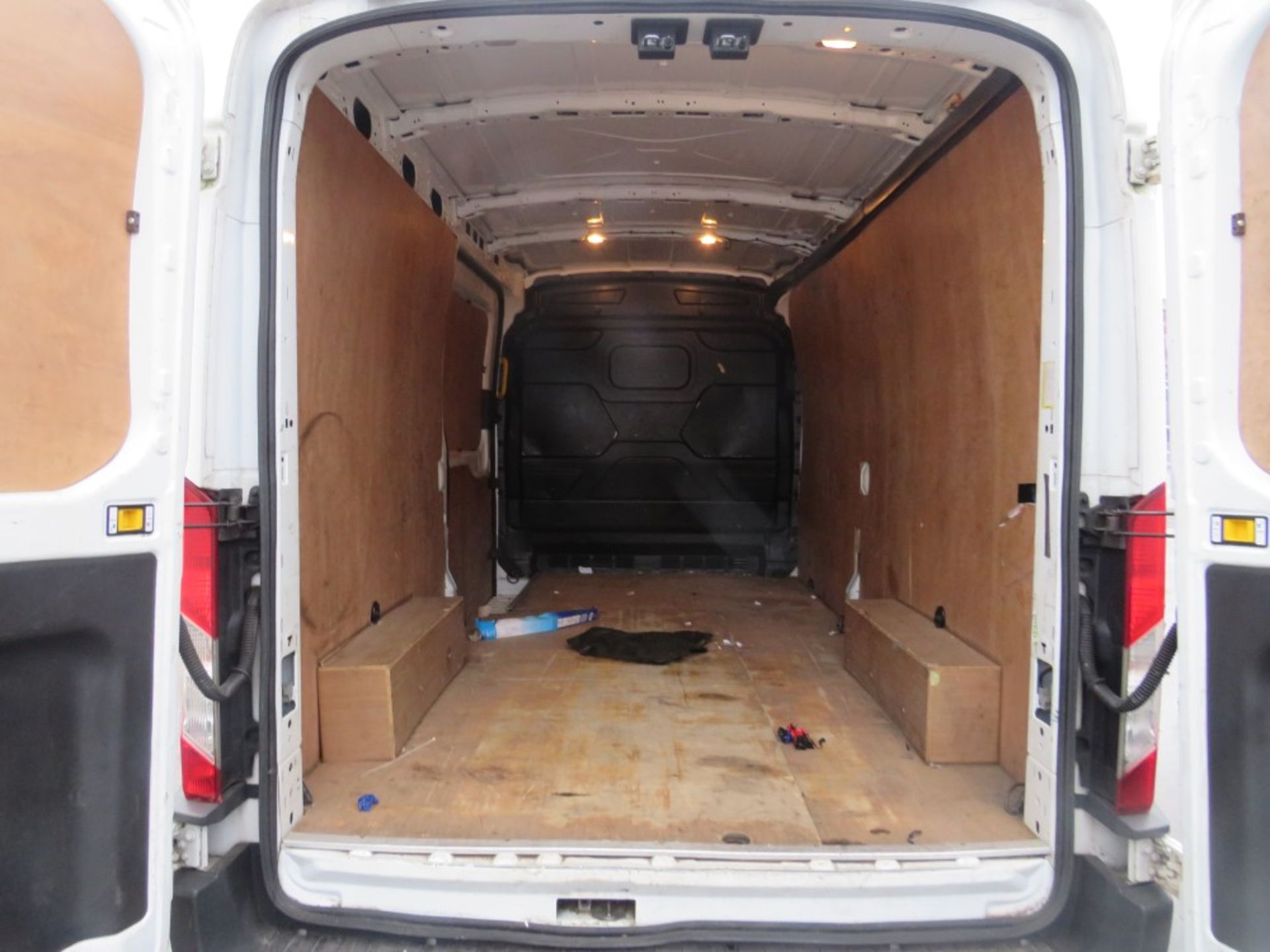 16 reg FORD TRANSIT 350 TREND, 1ST REG 03/16, TEST 03/21, 104005M, V5 HERE, 1 FORMER KEEPER [+ VAT] - Image 5 of 6