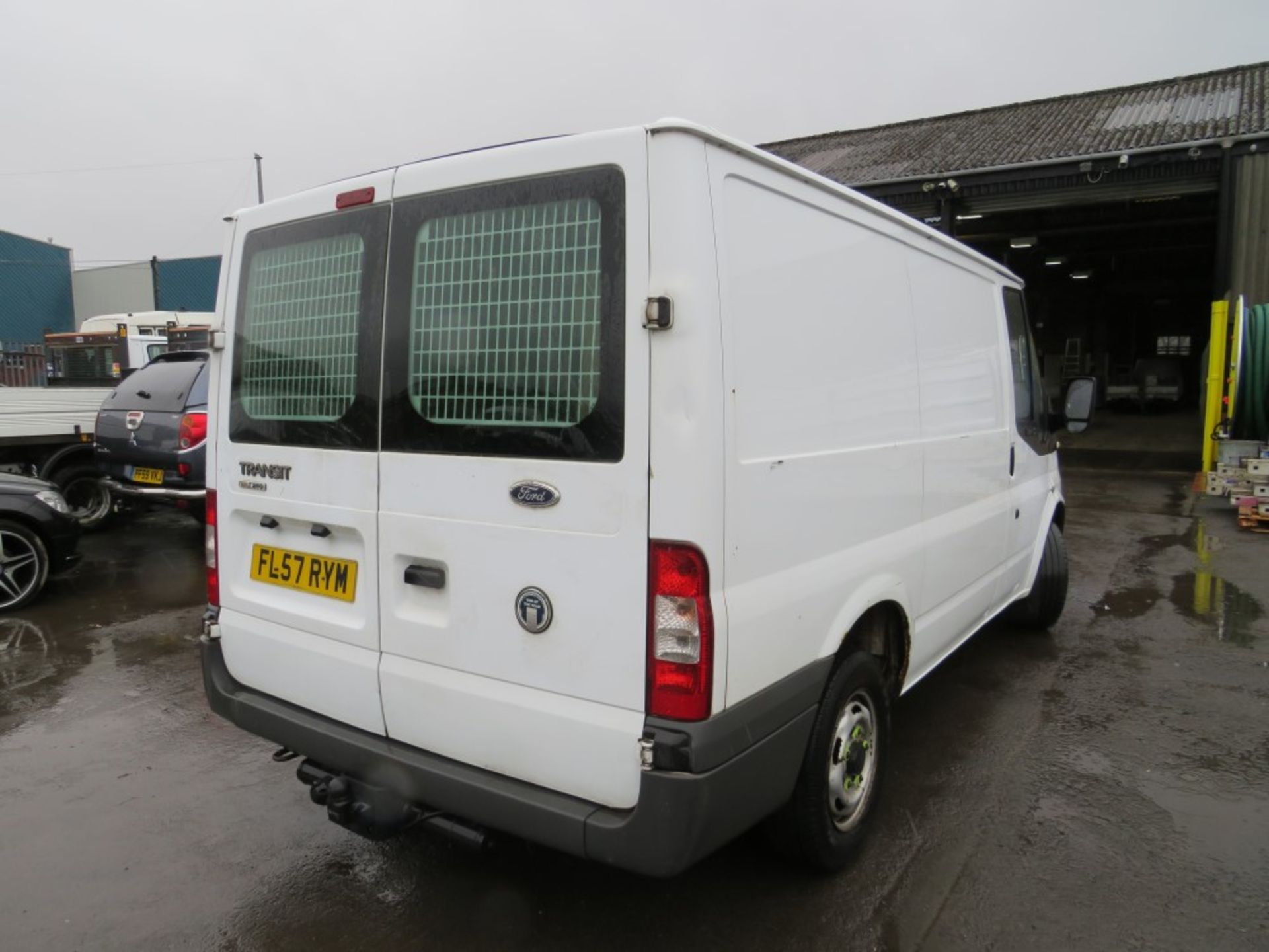 57 reg FORD TRANSIT 110 T280S FWD (DIRECT COUNCIL) 1ST REG 09/07, TEST 02/22, 81028M, V5 HERE, 1 - Image 4 of 7