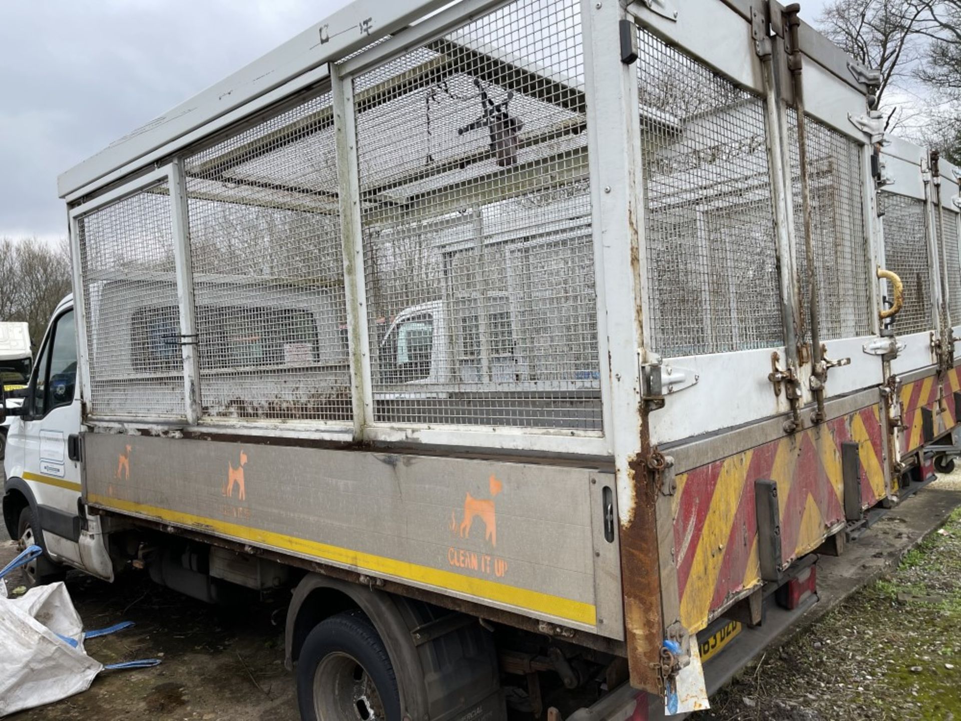 63 reg IVECO 50C15 CAGED TIPPER (DIRECT COUNCIL) (LOCATION LEEK) 1ST REG 11/13, 101771M, V5 TO - Image 4 of 5