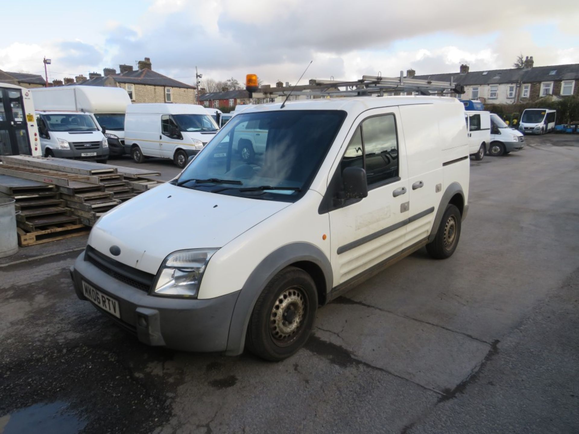 06 reg FORD TRANSIT CONNECT L200 TD SWB (DIRECT COUNCIL) 1ST REG 03/06, TEST 12/21, 102261M [+ VAT] - Image 2 of 6