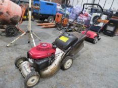 HONDA PETROL LAWN MOWER [NO VAT]