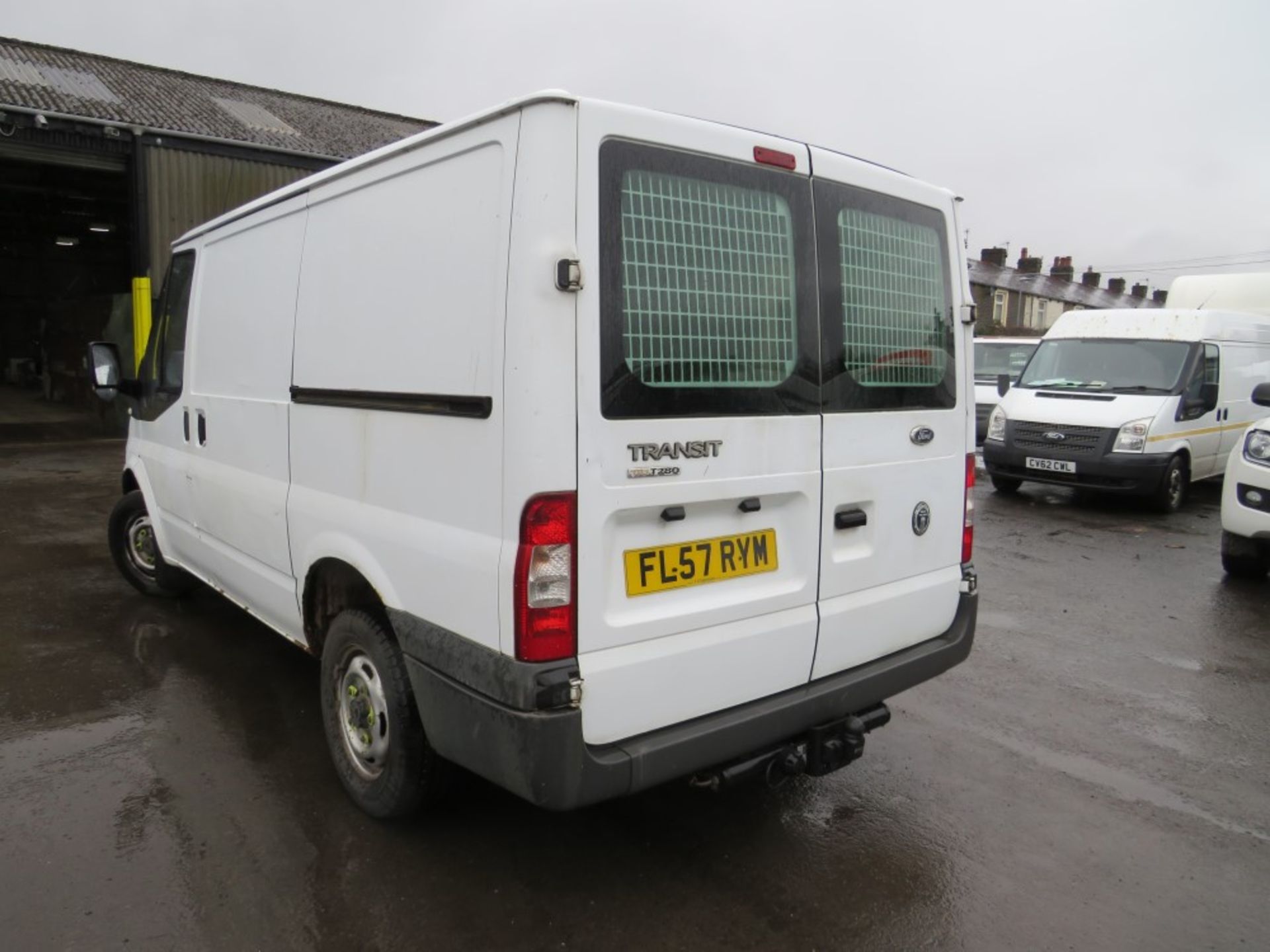 57 reg FORD TRANSIT 110 T280S FWD (DIRECT COUNCIL) 1ST REG 09/07, TEST 02/22, 81028M, V5 HERE, 1 - Image 3 of 7