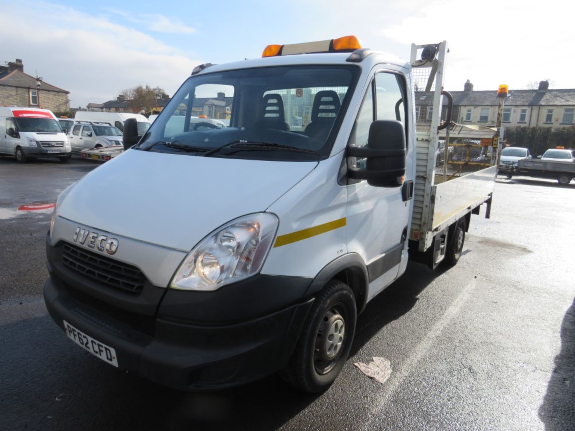 62 reg IVECO DAILY 35S13 DROPSIDE C/W TAIL LIFT, 1ST REG 02/13, TEST 03/22, 175886M WARRANTED, V5 - Image 2 of 6