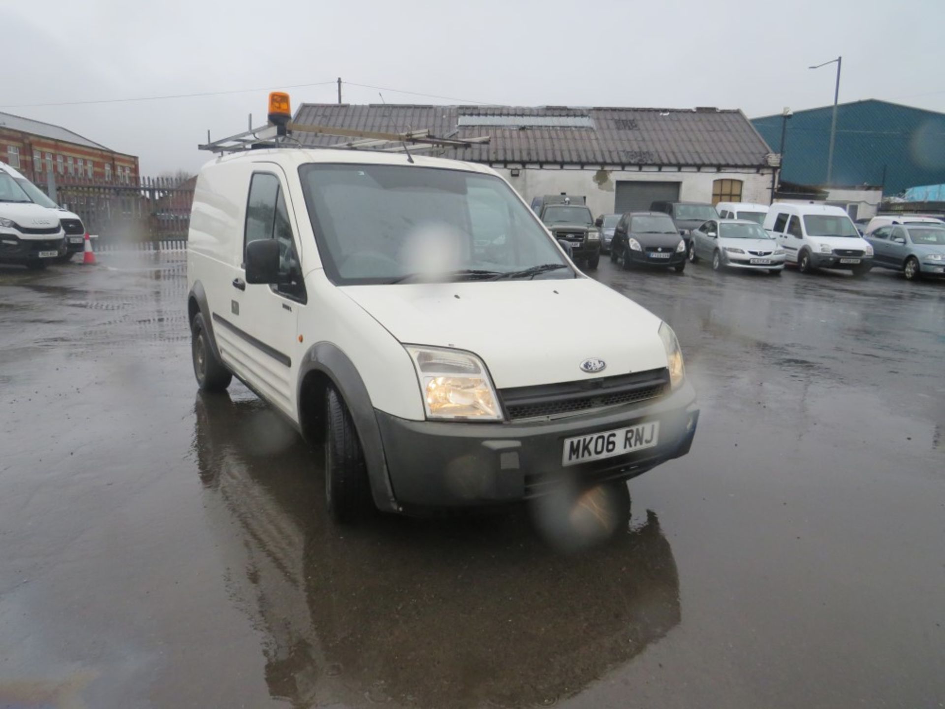 06 reg FORD TRANSIT CONNECT L 200 TD SWB (DIRECT COUNCIL) 1ST REG 03/06, TEST 09/21, 117133M [+ VAT]