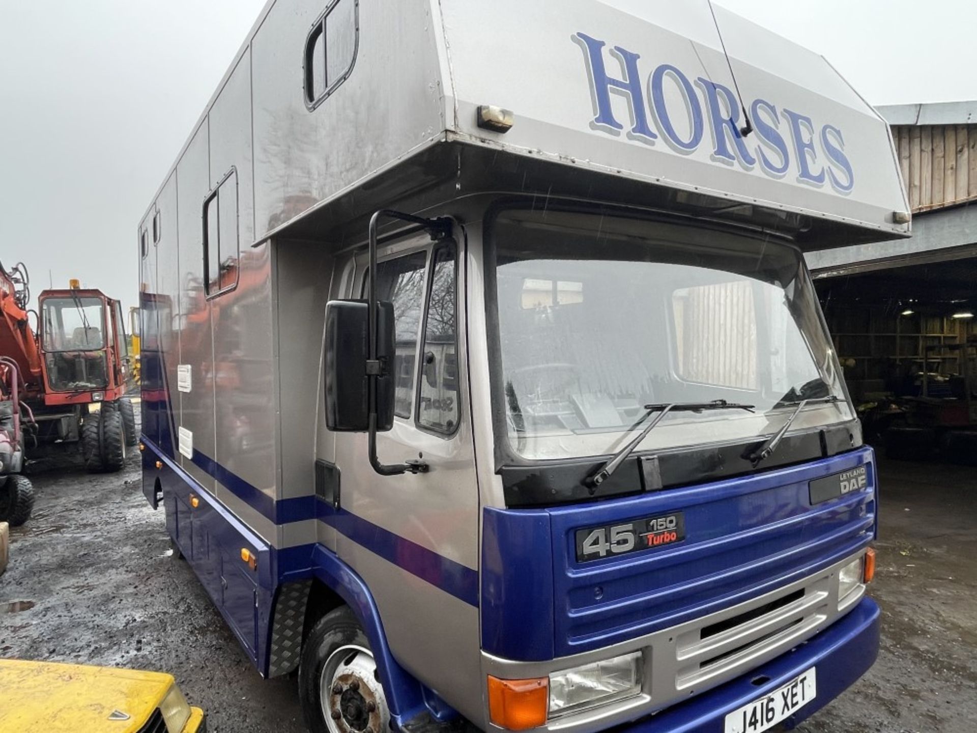 J reg LEYLAND DAF HORSEBOX (LOCATION BLACKBURN) NEEDS A CLUTCH, 1ST REG 01/92, 568177KM NOT - Image 2 of 9