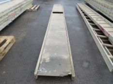 5.5M STAGING BOARD (5) (DIRECT GAP) [+ VAT]