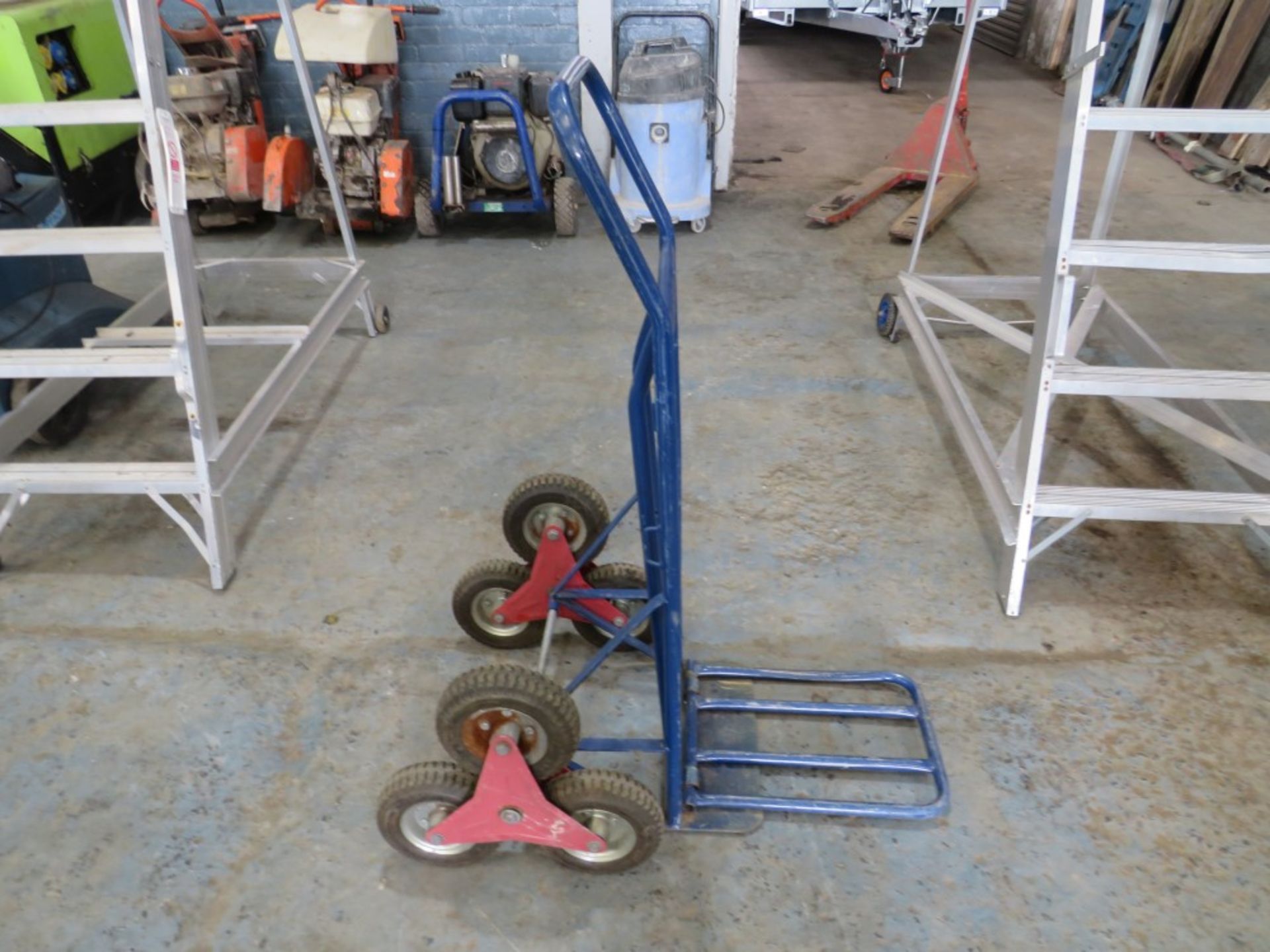 STEP CLIMBER SACK TRUCK [NO VAT]