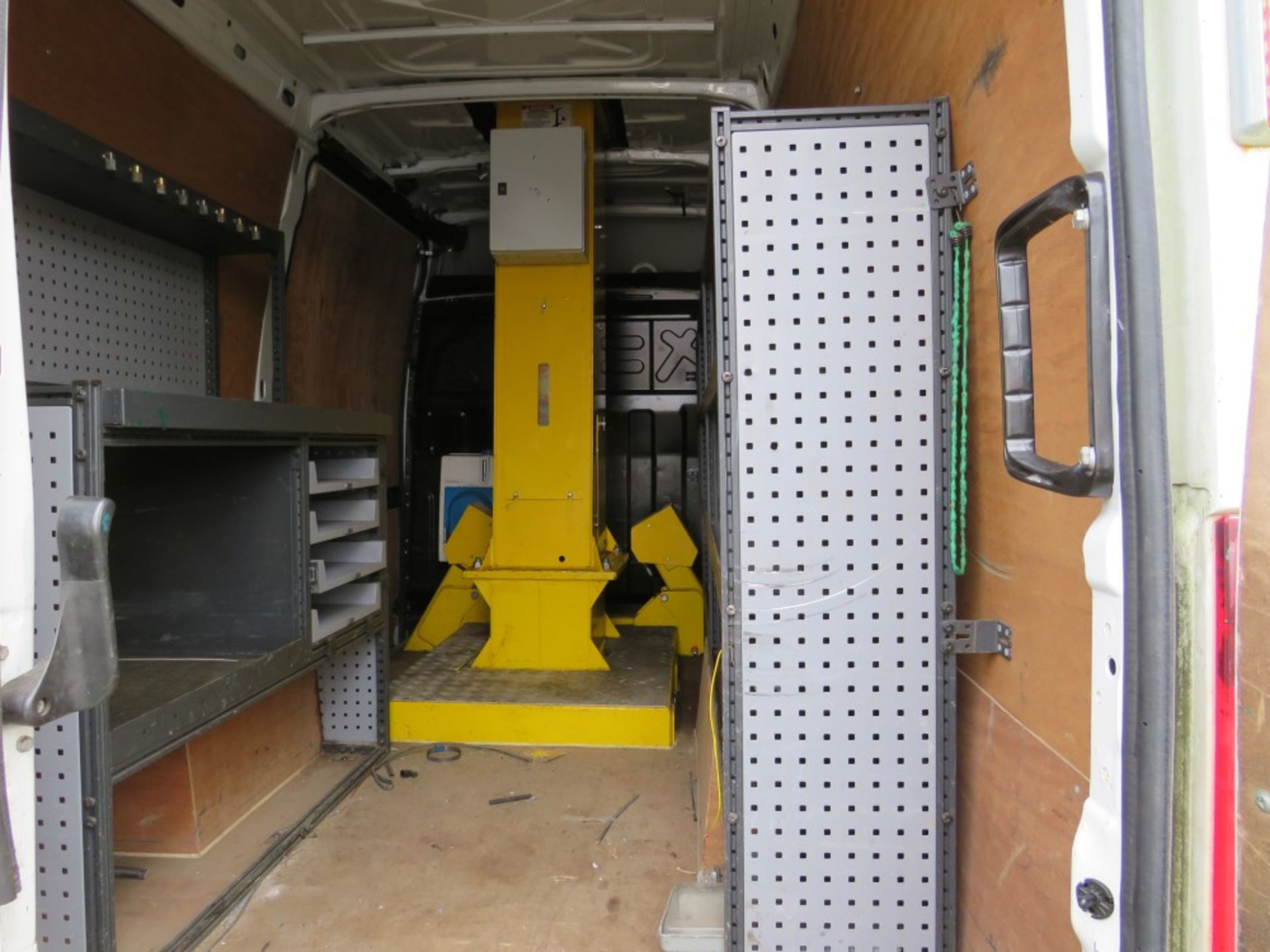 62 reg IVECO DAILY CHERRY PICKER (RUNS, DRIVES BUT IN LIMP MODE EGR FAULT) (DIRECT COUNCIL) [+ VAT] - Image 5 of 8