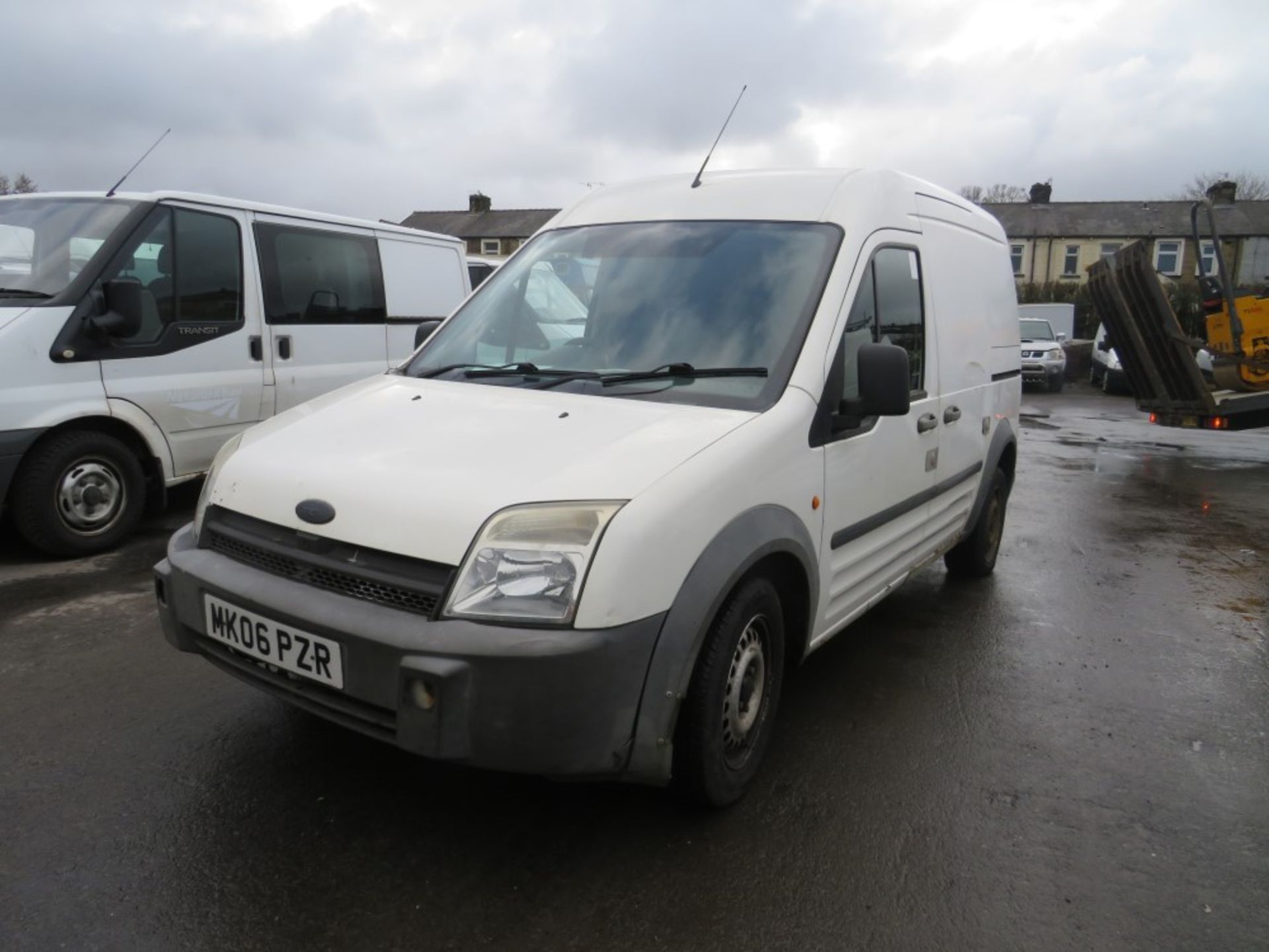 06 reg FORD TRANSIT CONNECT L220 D (DIRECT COUNCIL) 1ST REG 03/06, TEST 04/21, 117828M [+ VAT] - Image 2 of 7