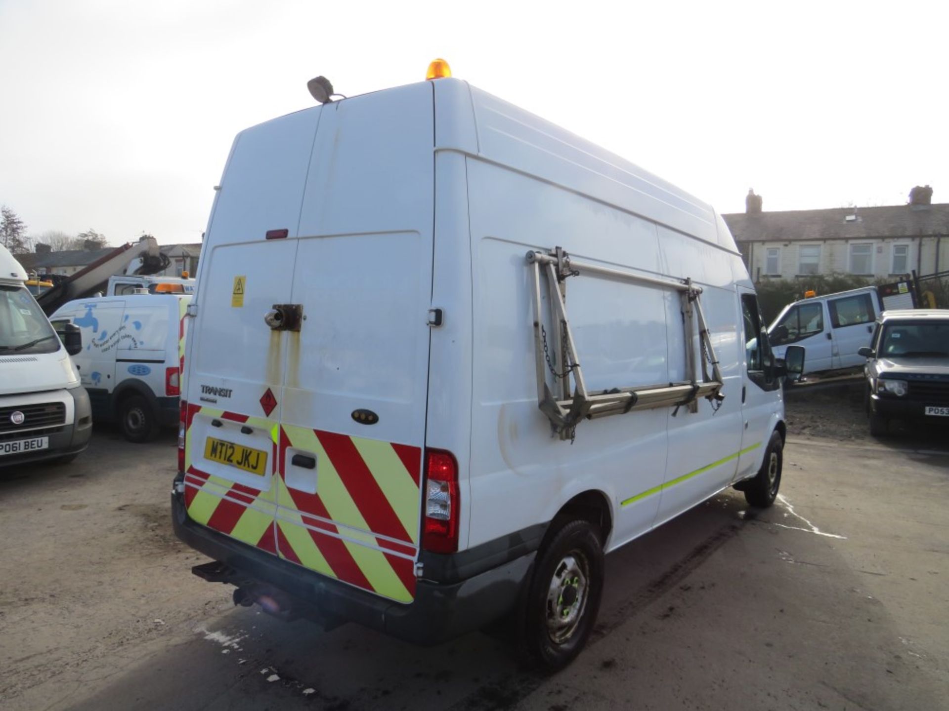 12 reg FORD TRANSIT 125 T350 RWD (DIRECT ELECTRICITY NW) 1ST REG 07/12, 99346M, V5 HERE, 1 OWNER - Image 4 of 7