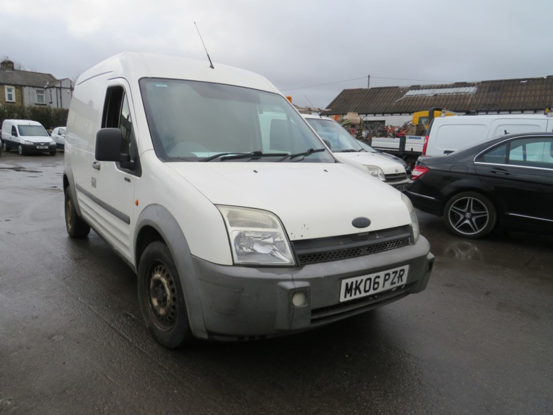 06 reg FORD TRANSIT CONNECT L220 D (DIRECT COUNCIL) 1ST REG 03/06, TEST 04/21, 117828M [+ VAT]