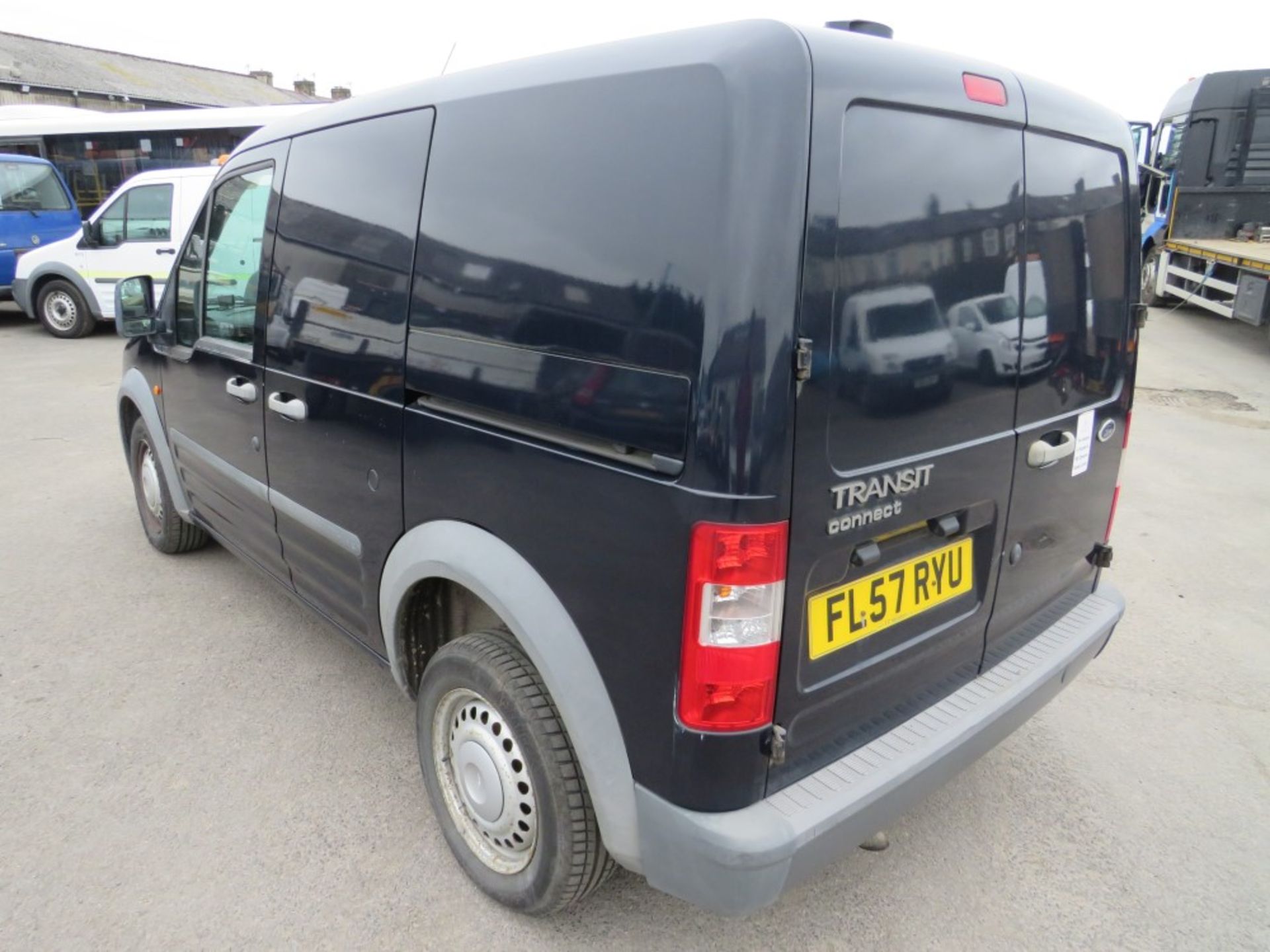 57 reg FORD TRANSIT CONNECT T220 LX90 (DIRECT COUNCIL) 1ST REG 09/07, TEST 09/21, 43873M - Image 3 of 7