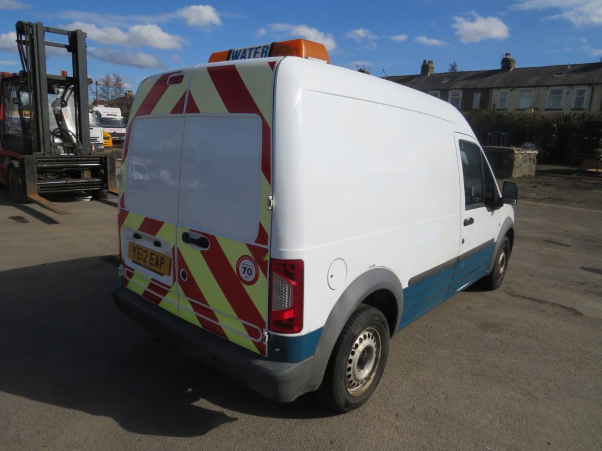 12 reg FORD TRANSIT CONNECT 90 T230 (NON RUNNER) (DIRECT UNITED UTILITIES WATER) 1ST REG 06/12, - Image 4 of 7