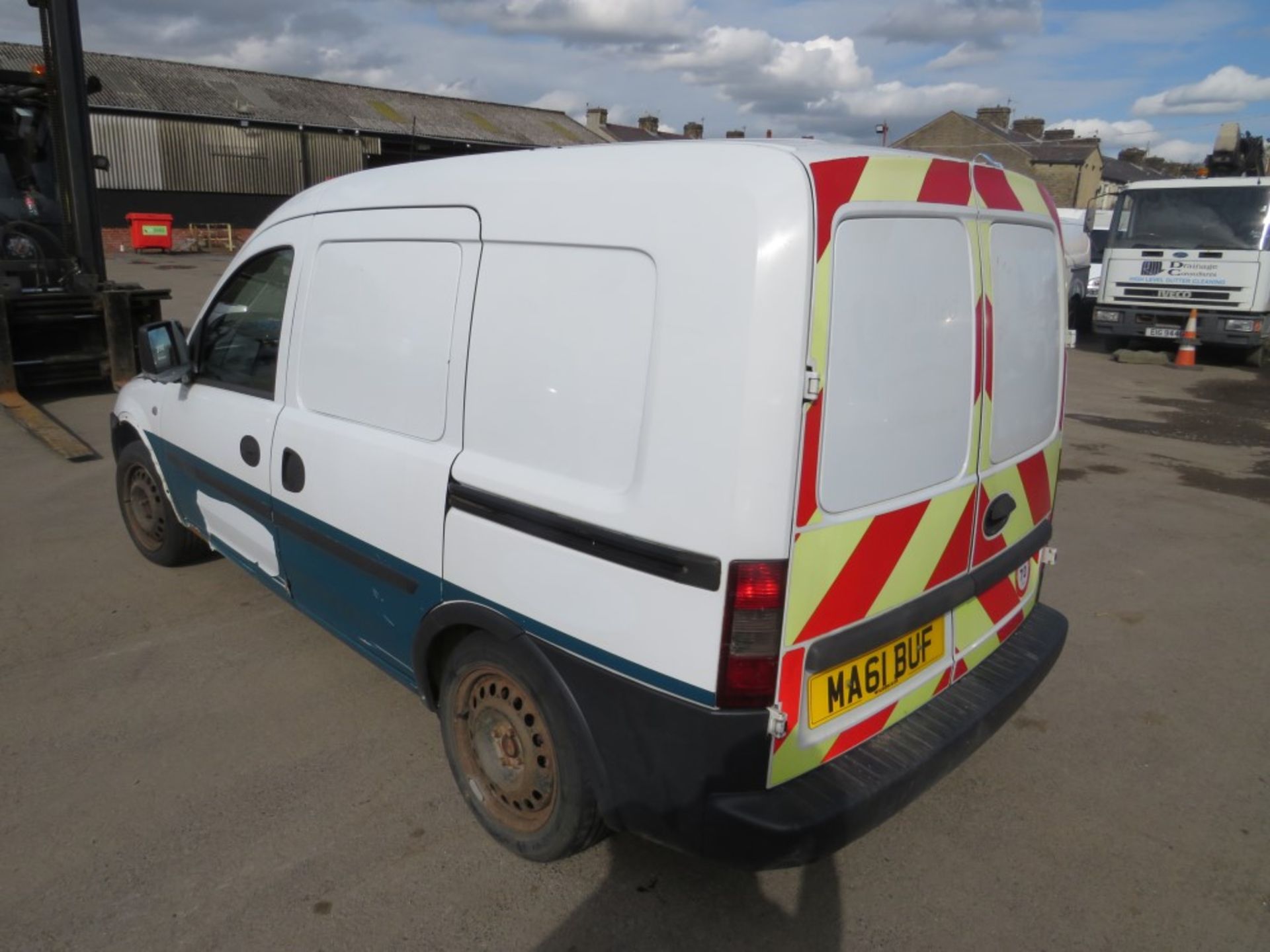 61 reg VAUXHALL COMBO 2000 CDTI 16V (NON RUNNER) (DIRECT UNITED UTILITIES WATER) 1ST REG 09/11, TEST - Image 3 of 7