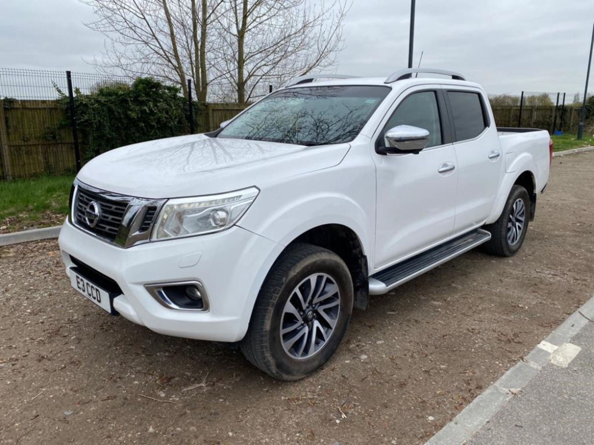 2016 NISSAN NP300 NAVARA TEKNA DCI AUTO DOUBLE CAB 4 X 4 PICKUP, 1ST REG 01/16, TEST 01/22 [+ VAT] - Image 2 of 8