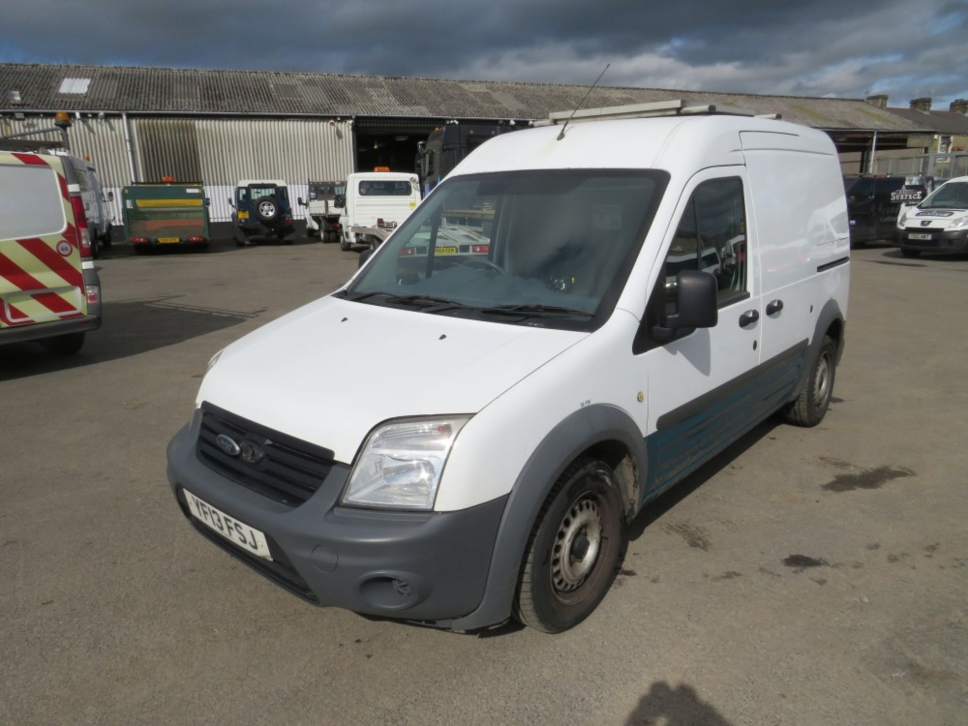 13 reg FORD TRANSIT CONNECT 90 T230 (DIRECT UNITED UTILITIES WATER ) 1ST REG 06/13, TEST 06/21, - Image 2 of 6