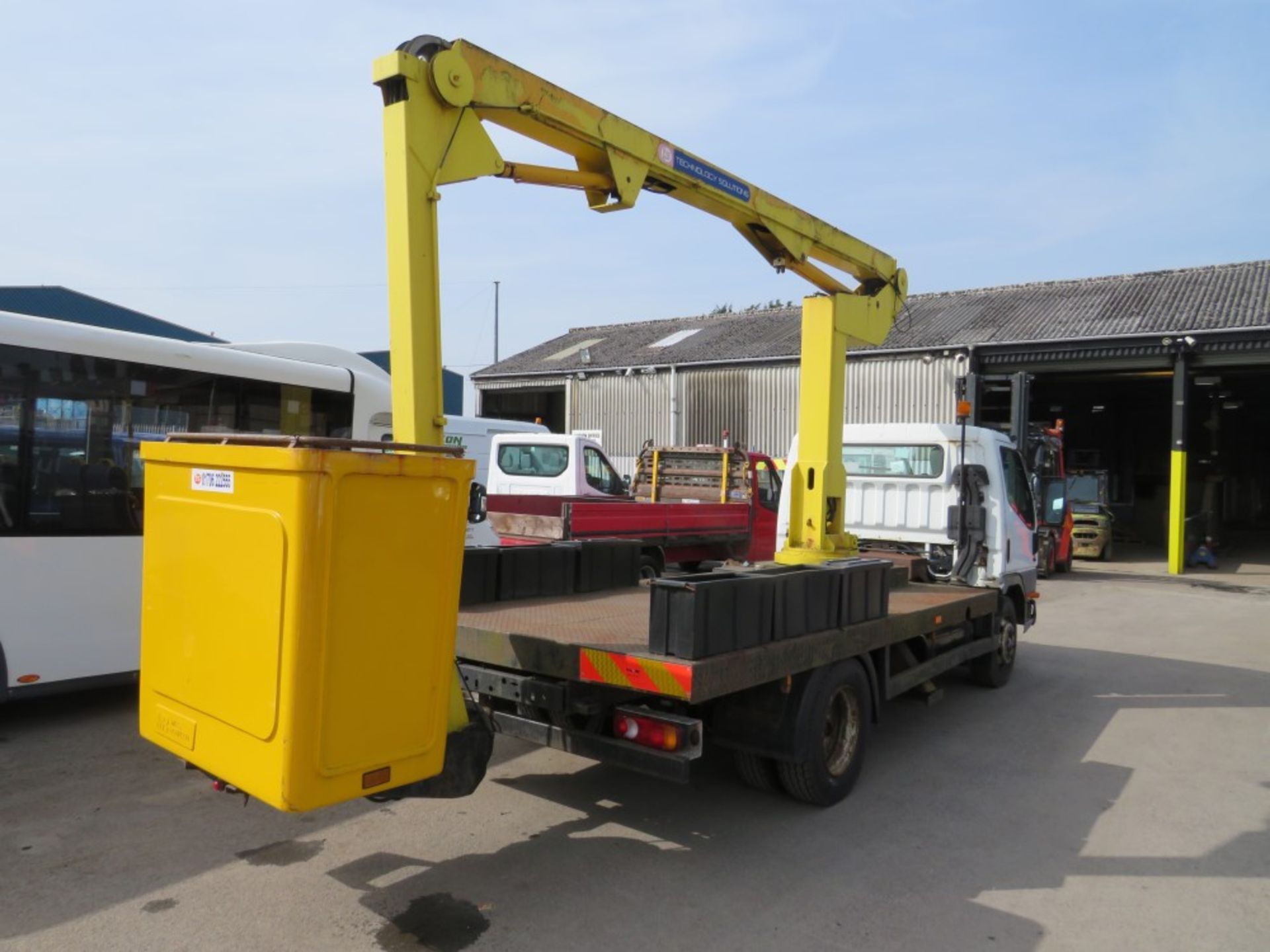 52 reg MITSUBISHI CANTER 75 3350 CHERRY PICKER, 1ST REG 12/02, 185953KM, OLD STYLE V5 HERE [+ VAT] - Image 3 of 6