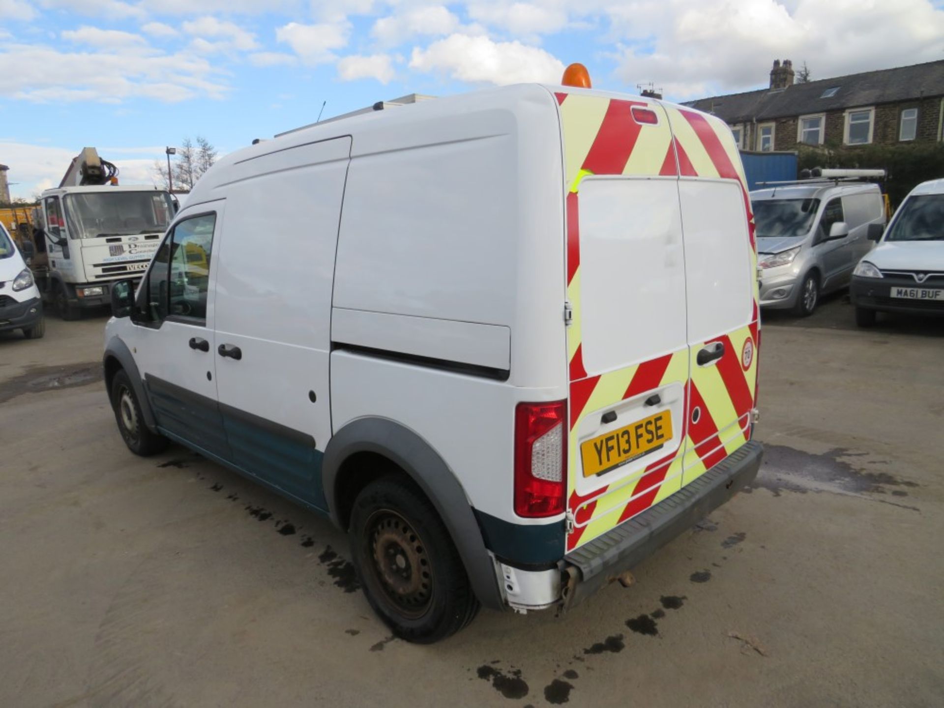 13 reg FORD TRANSIT CONNECT 90 T230 (DIRECT UNITED UTILITIES WATER) 1ST REG 06/13, TEST 05/21, - Image 3 of 7