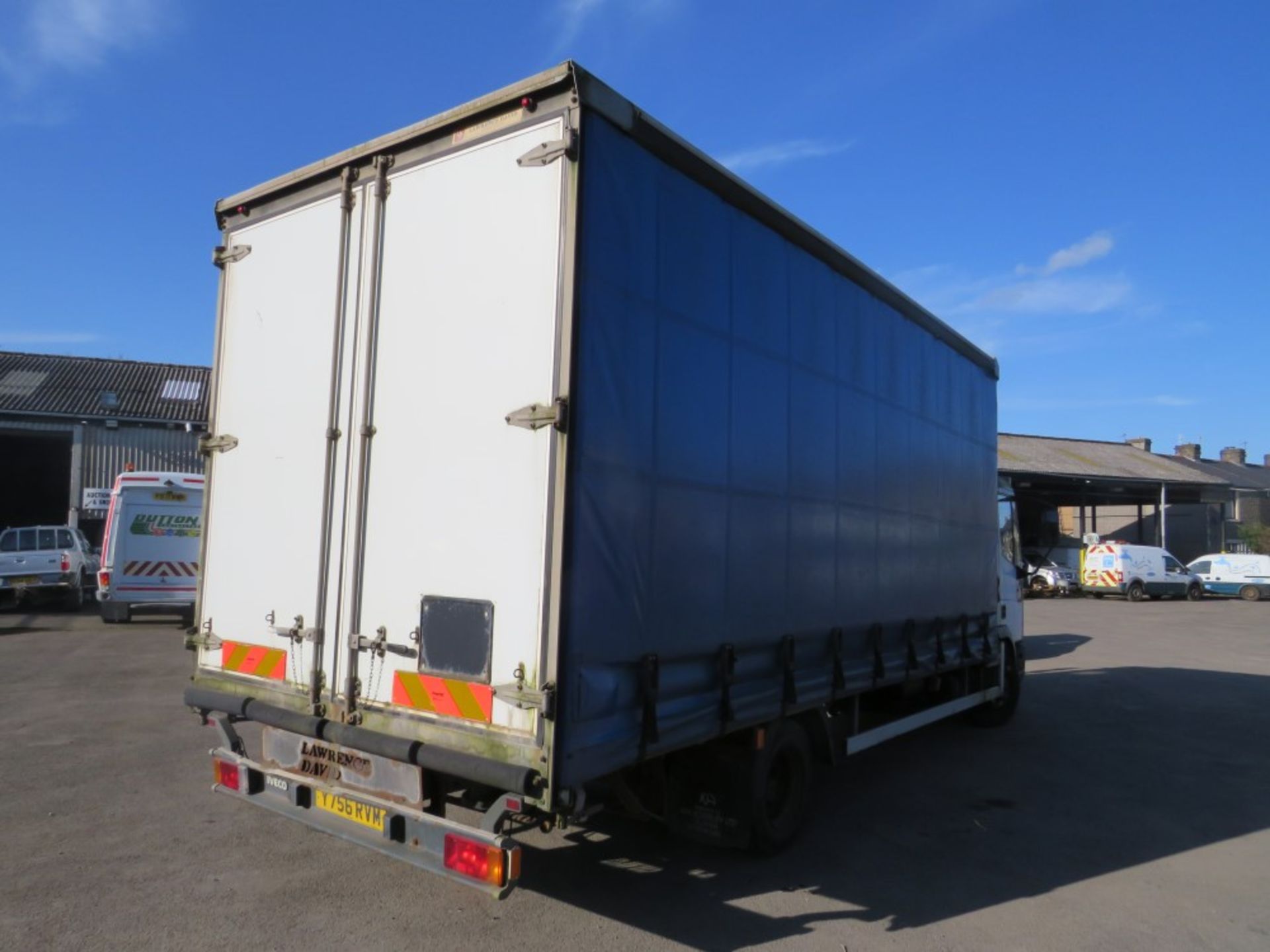 Y reg IVECO FORD CARGO 75E17 7.5t CURTAIN SIDER, 1ST REG 2001, TEST 10/20, 500087KM NOT WARRANTED, - Image 4 of 7