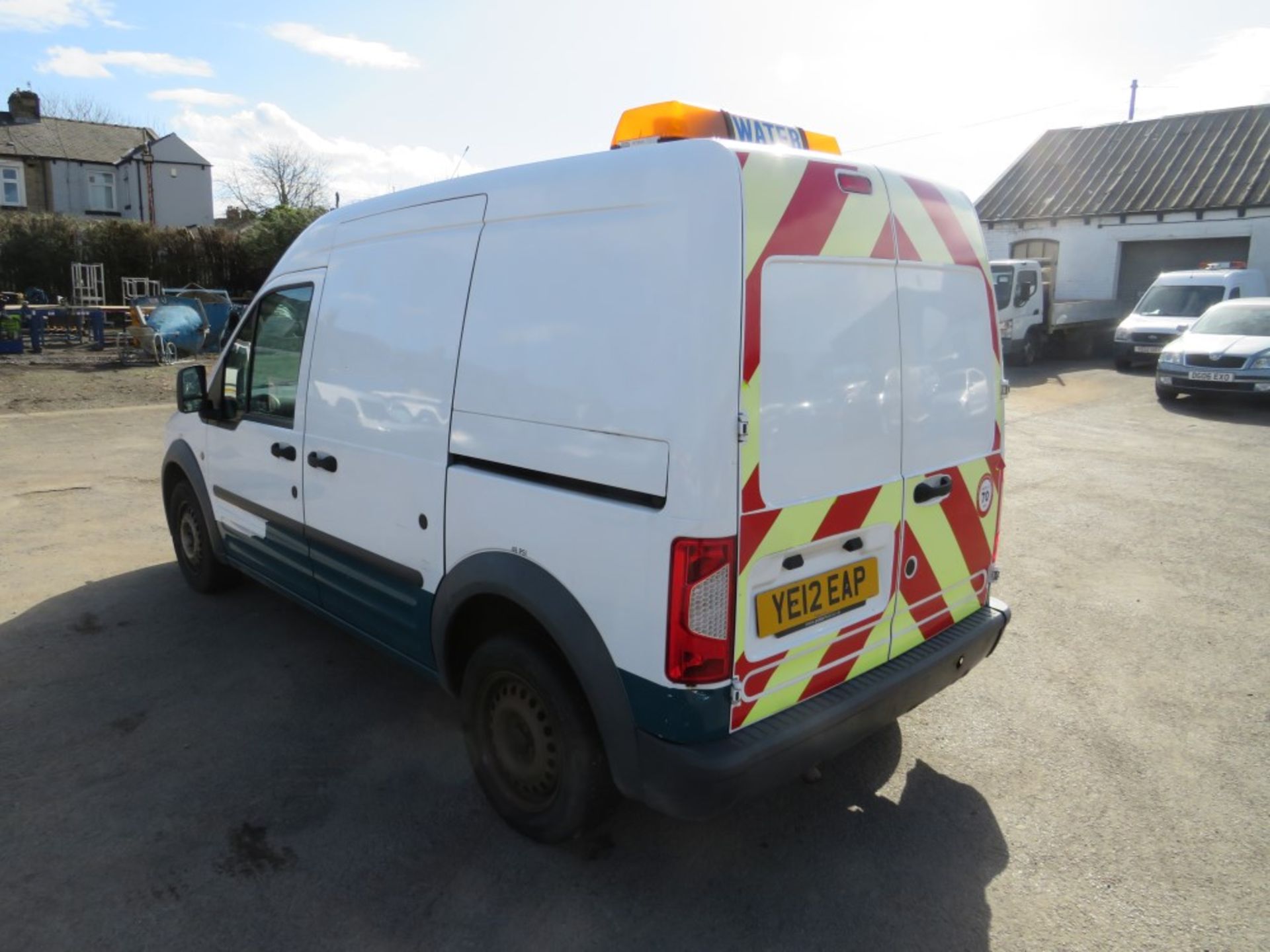 12 reg FORD TRANSIT CONNECT 90 T230 (NON RUNNER) (DIRECT UNITED UTILITIES WATER) 1ST REG 06/12, - Image 3 of 7