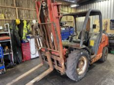 MANITOU ALL TERRAIN FORK LIFT - ENGINE RUNS BUT DOESN'T DRIVE (LOCATION BLACKBURN) (RING FOR