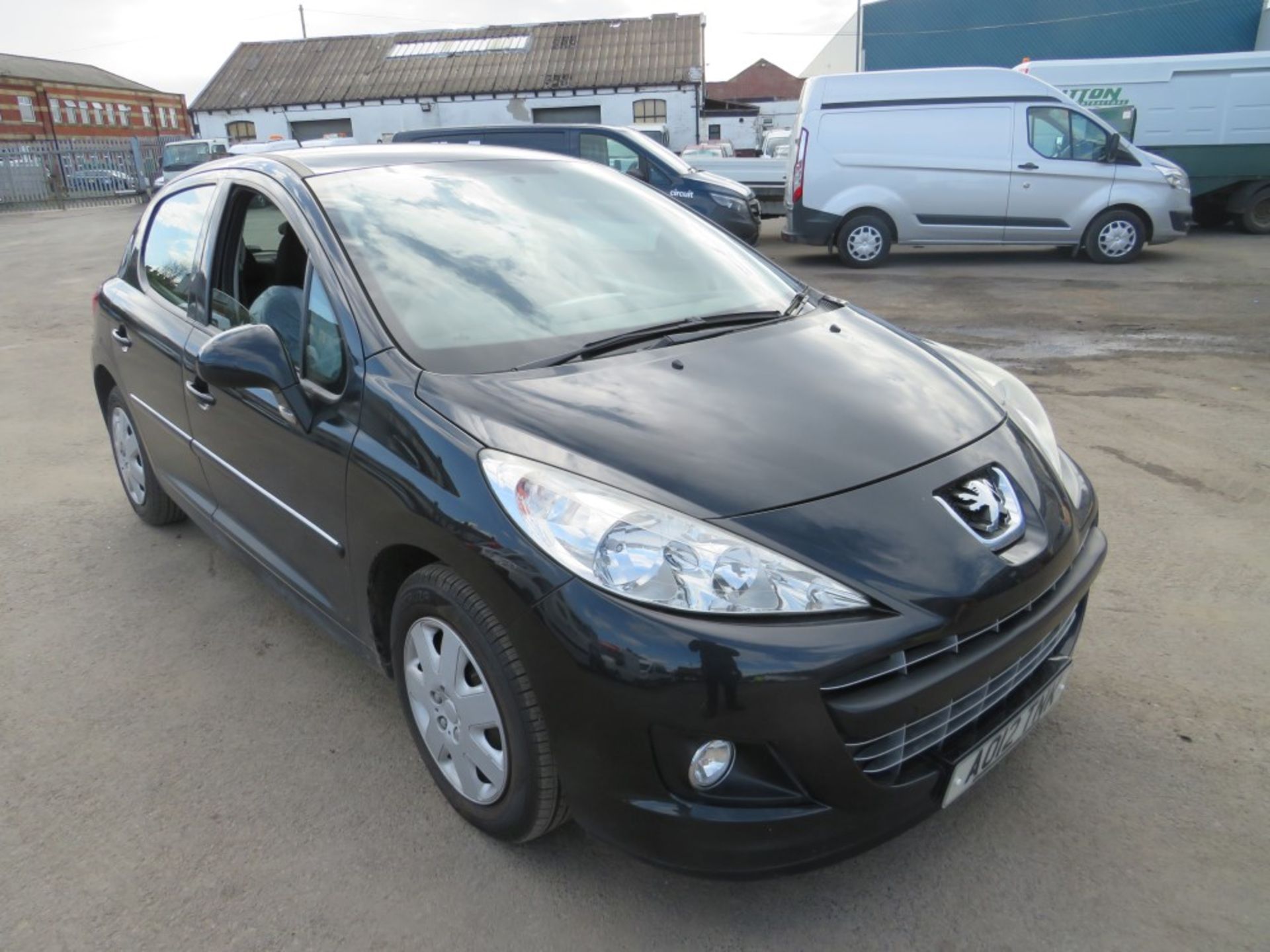 12 reg PEUGEOT 207 HDI, 1ST REG 05/12, 61649M, V5 HERE, 1 FORMER KEEPER [NO VAT]