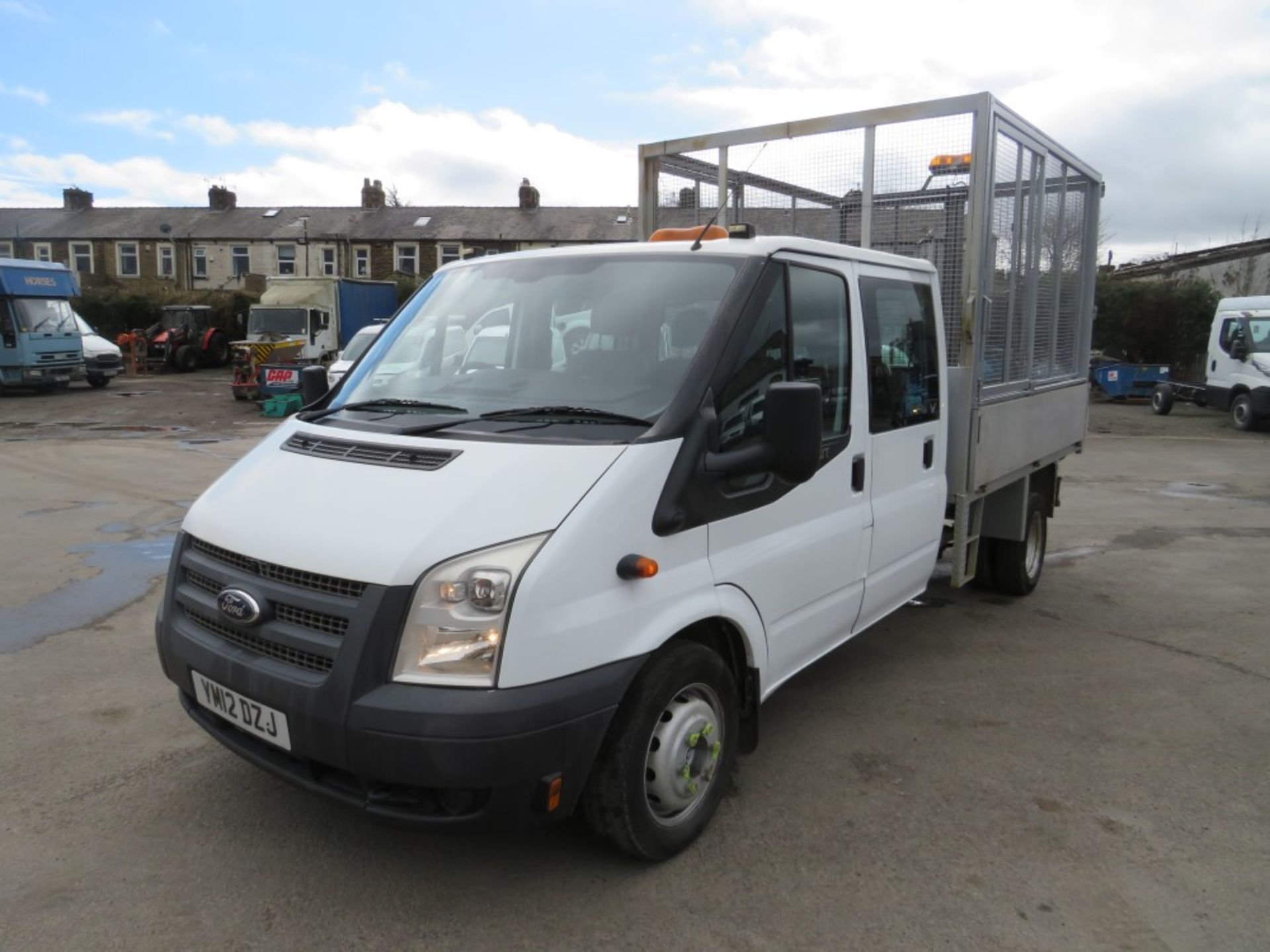 12 reg FORD TRANSIT 100 T350 DOUBLE CAB CAGED TIPPER, 1ST REG 08/12, TEST 08/21, 108655M - Image 2 of 6