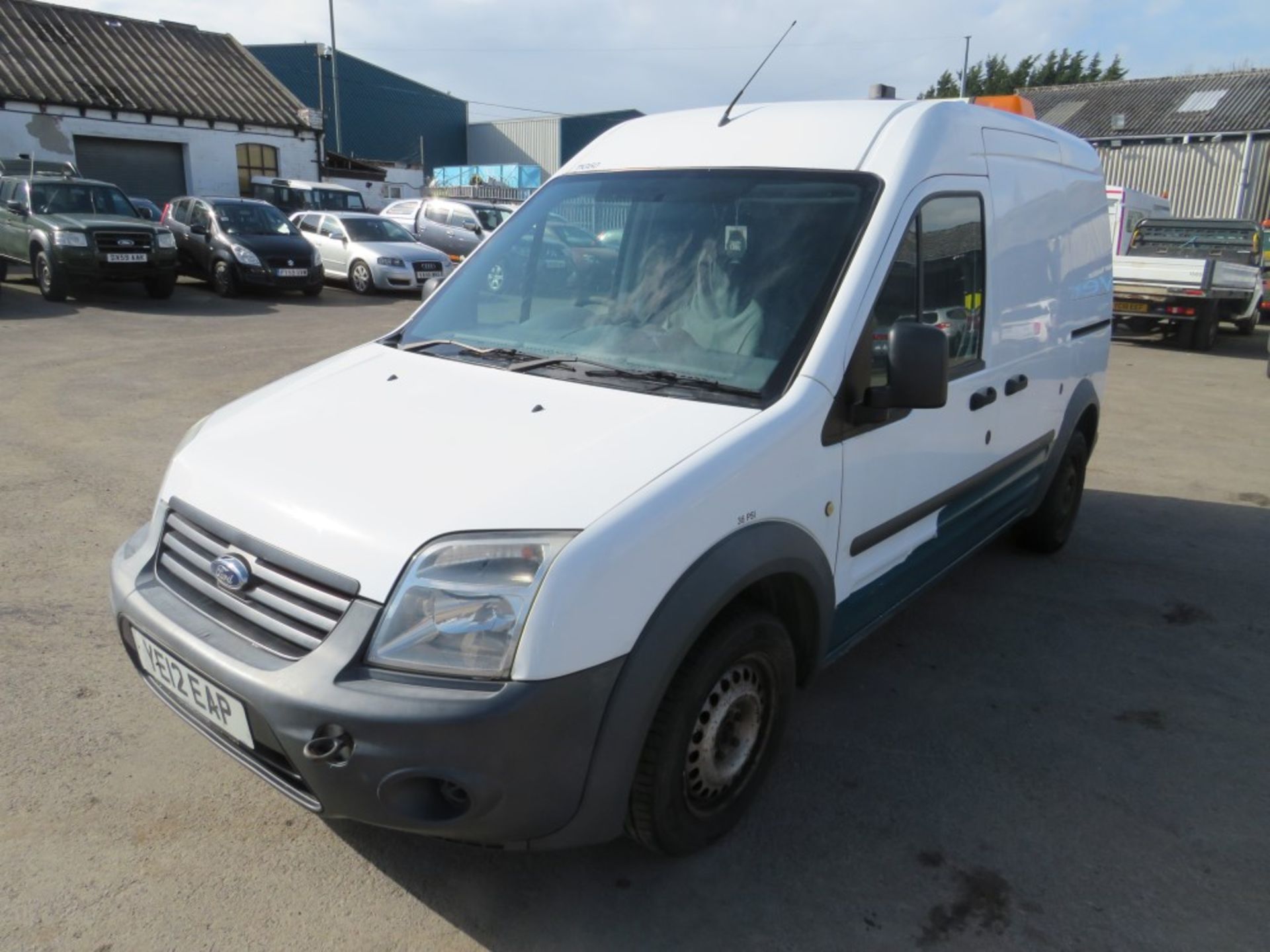 12 reg FORD TRANSIT CONNECT 90 T230 (NON RUNNER) (DIRECT UNITED UTILITIES WATER) 1ST REG 06/12, - Image 2 of 7